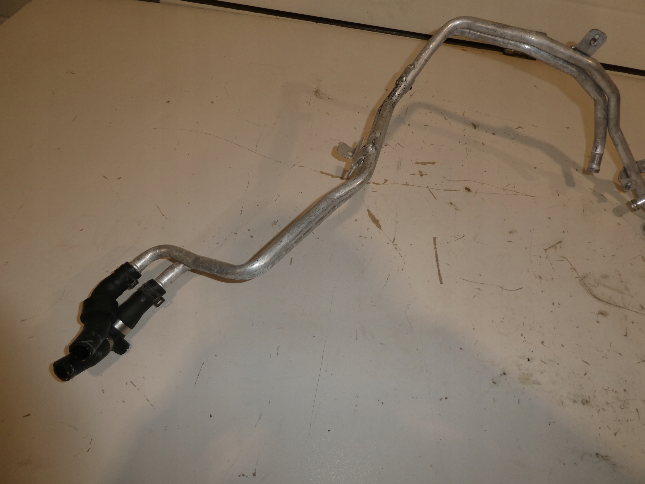 crijevo prijenos cijevčica vode VW AMAROK 2H6121065R