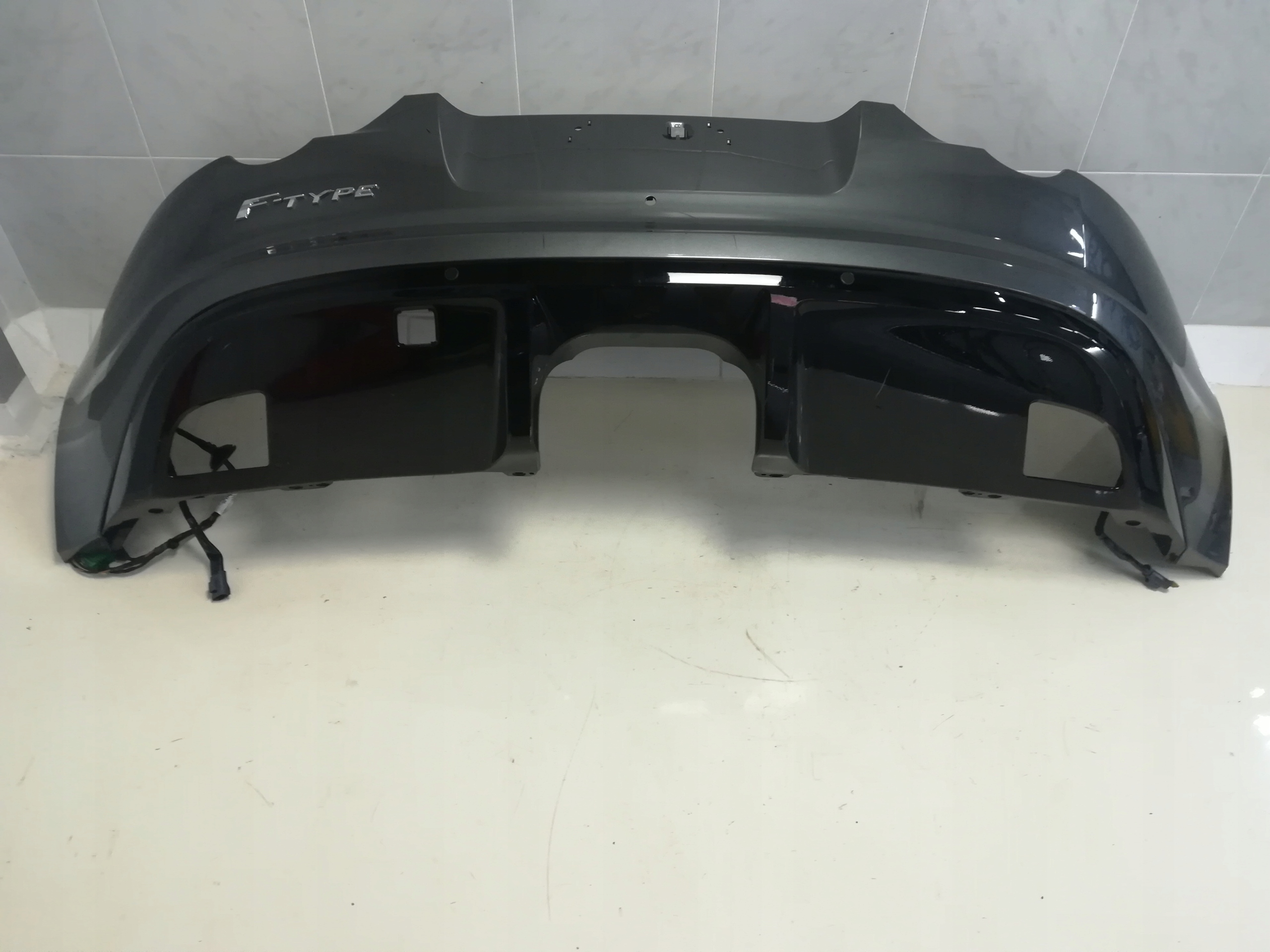 JAGUAR F-TYPE X152 bumper rear part 4x PDC KAMERA