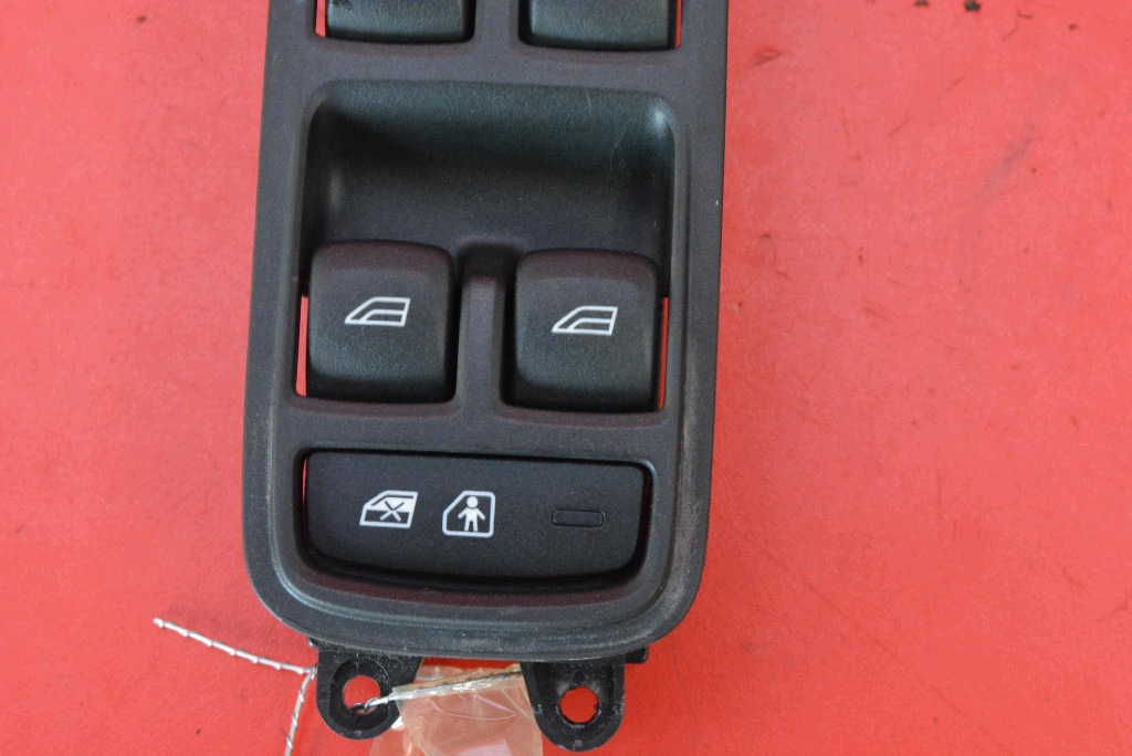 control panel of the window EU 31334348 VOLVO XC60 1 and 08-13