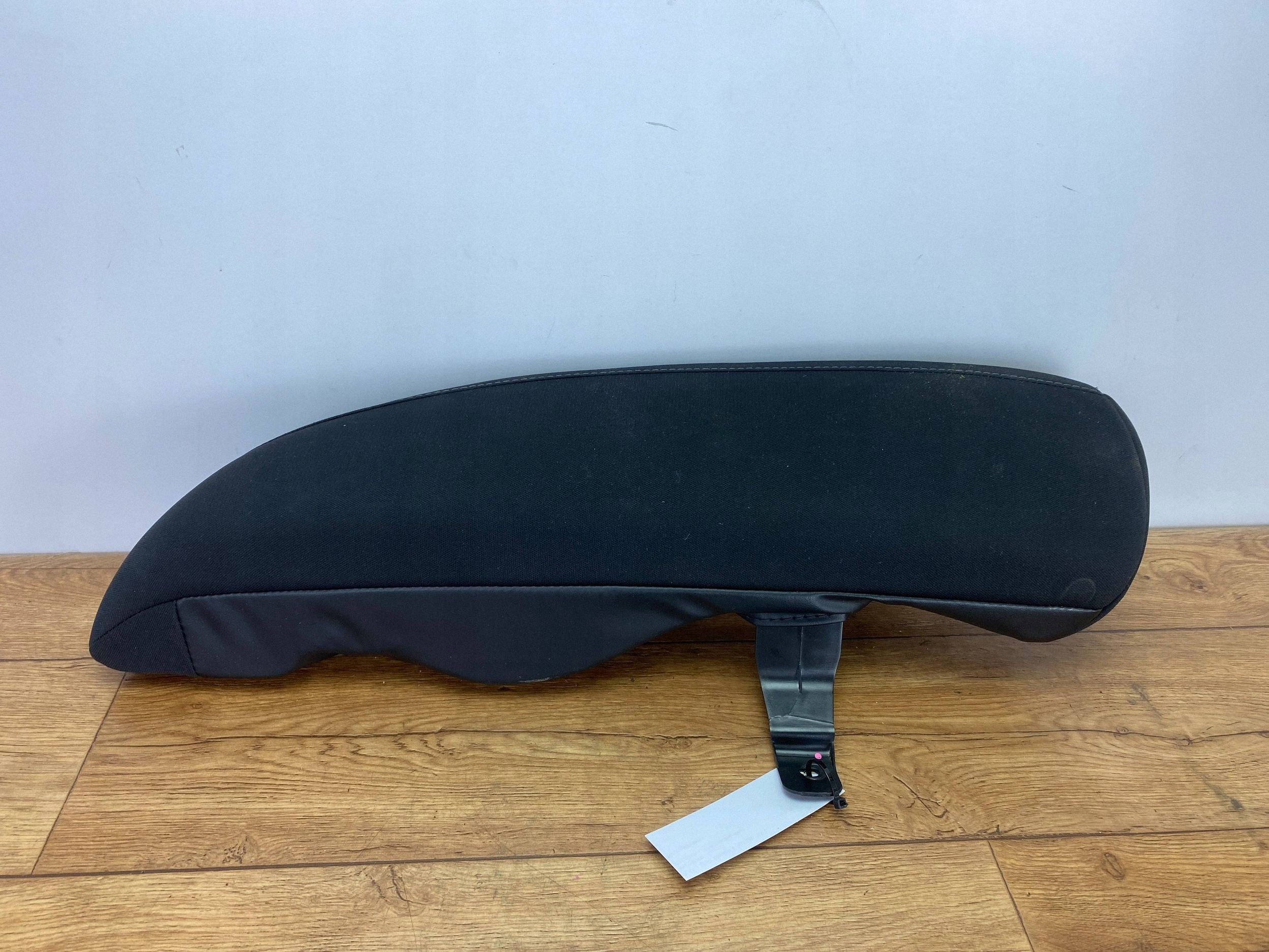 plastic cover armrest seat left Dodge Charger 2015+