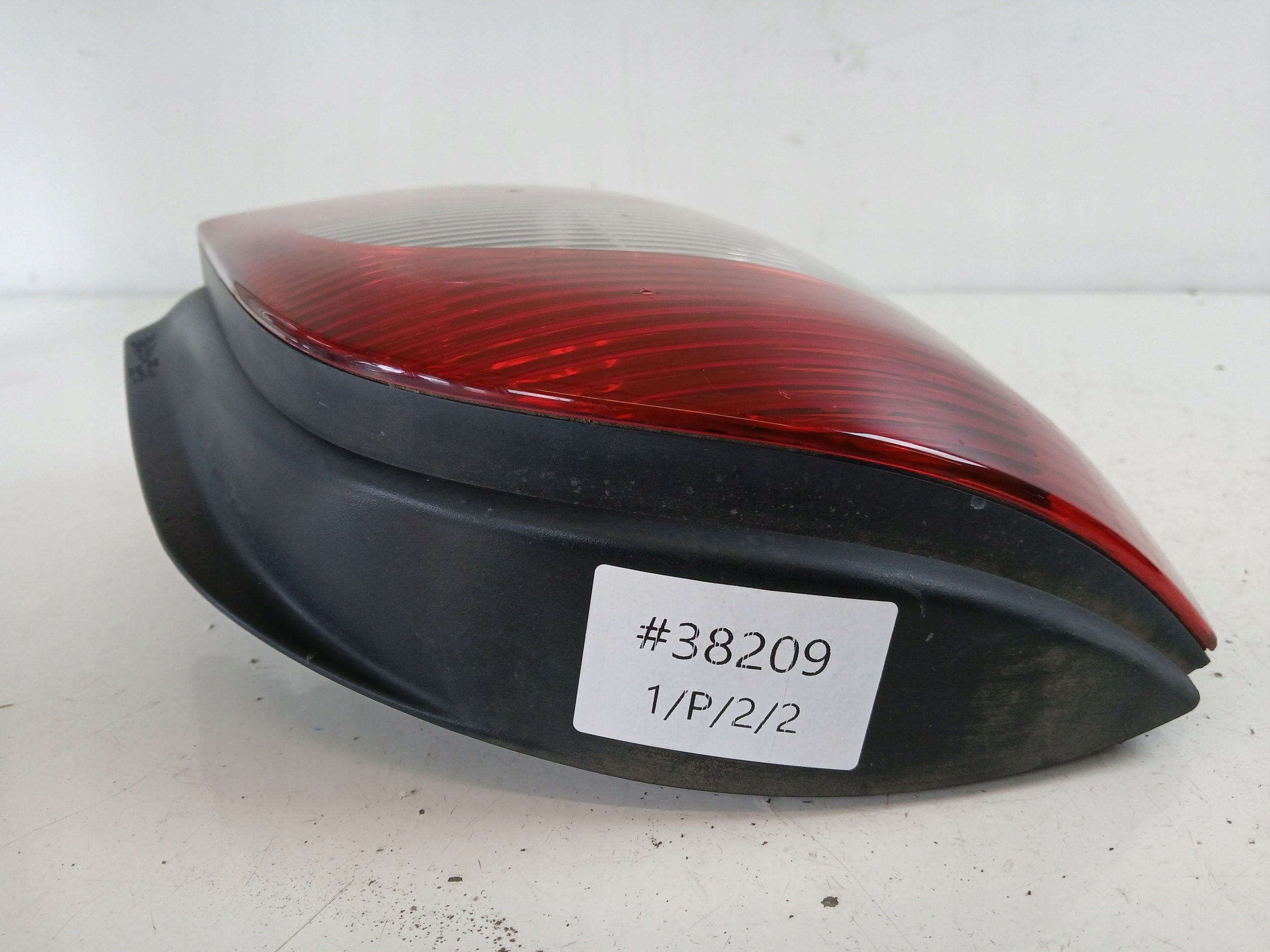 RENAULT SCENIC and LIFT light left rear part