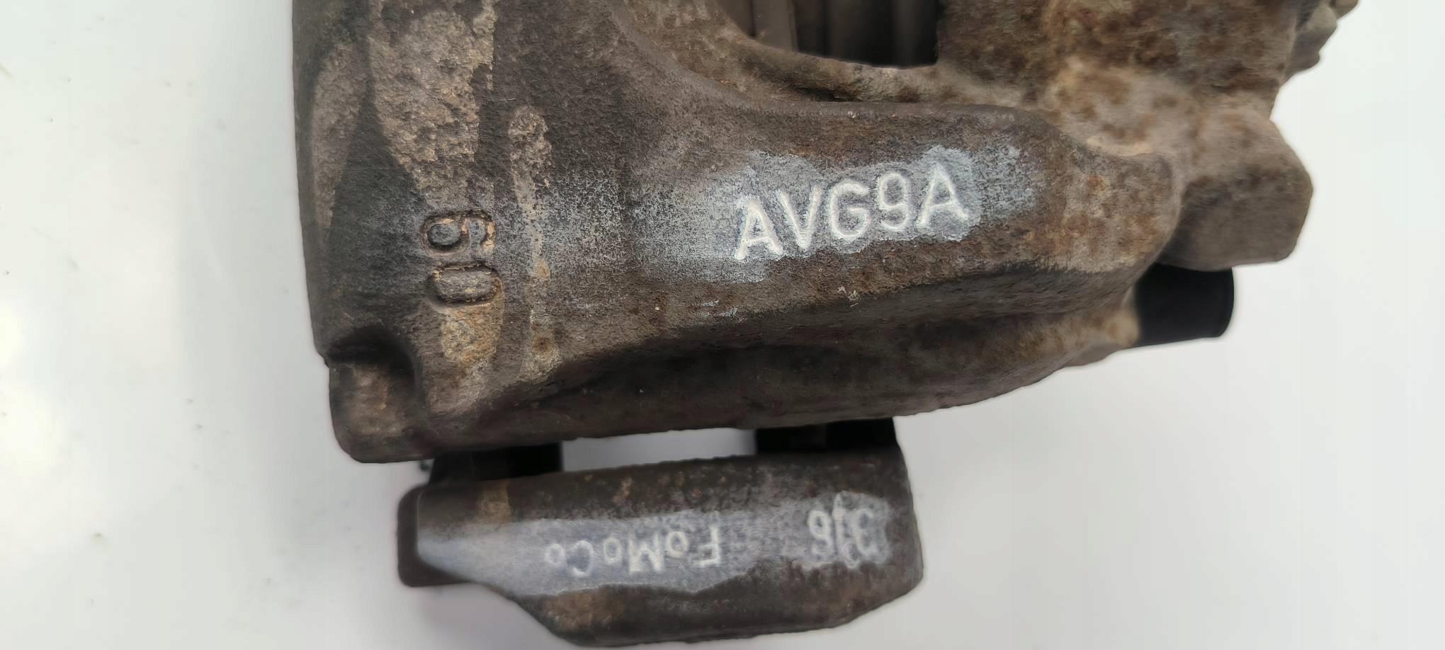 caliper brake front left AVG9A JAGUAR XE X760 2.0 D