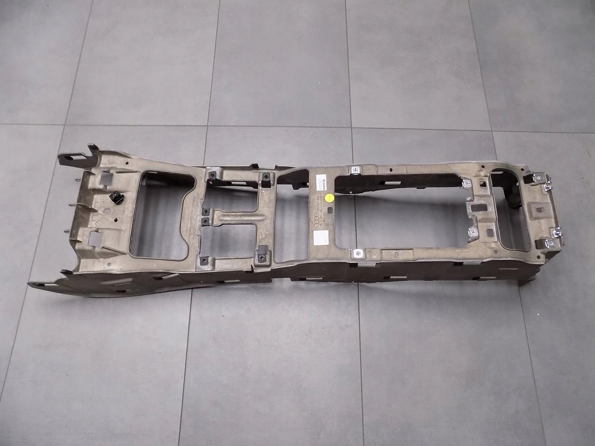 AUDI A8 4N Support TUNELU 4N0861831