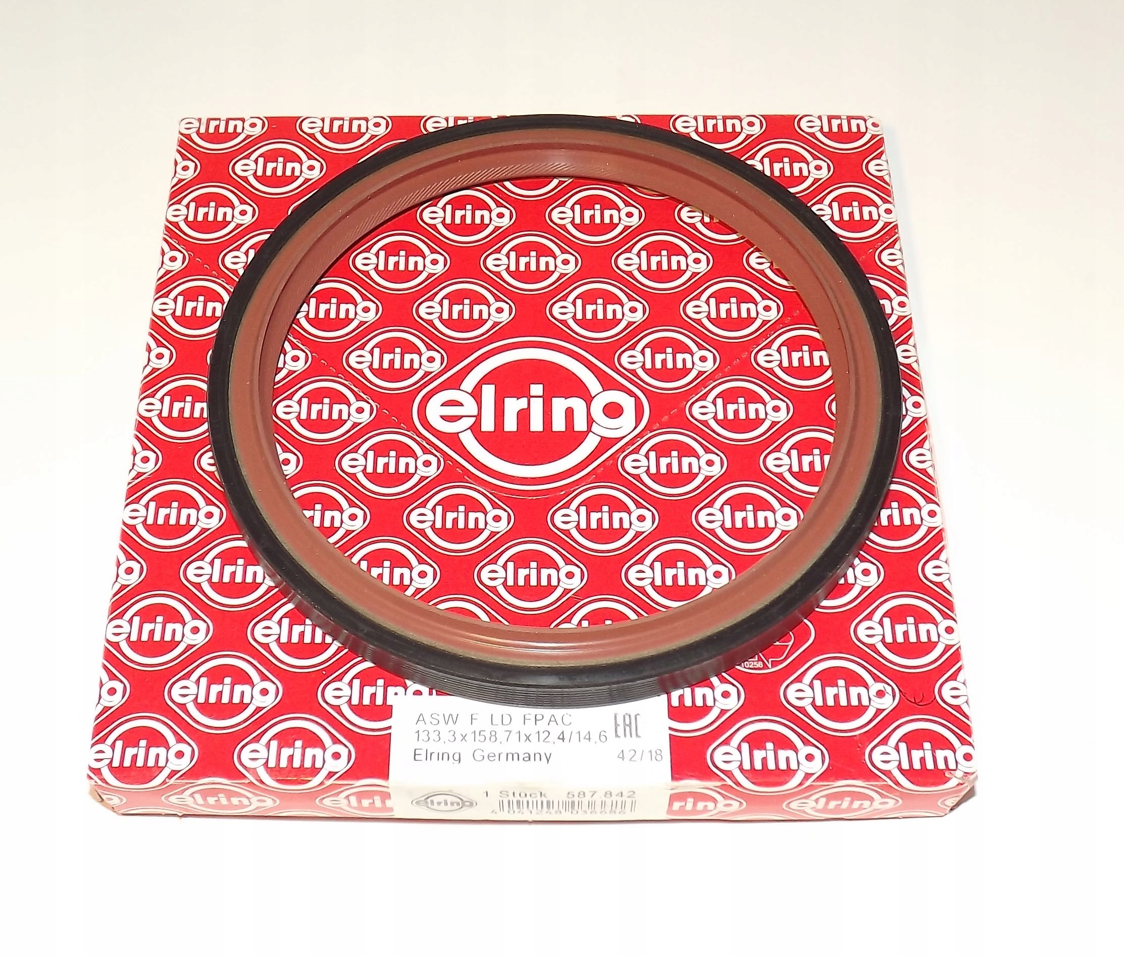 Uszczelniacz wału tył MF3 133.3x158.71 ELRING