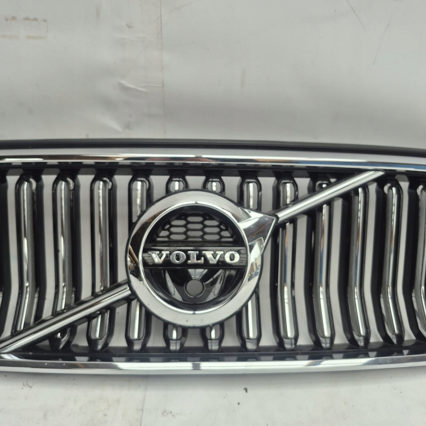 VOLVO XC40 17- grill grille radiator 31479420