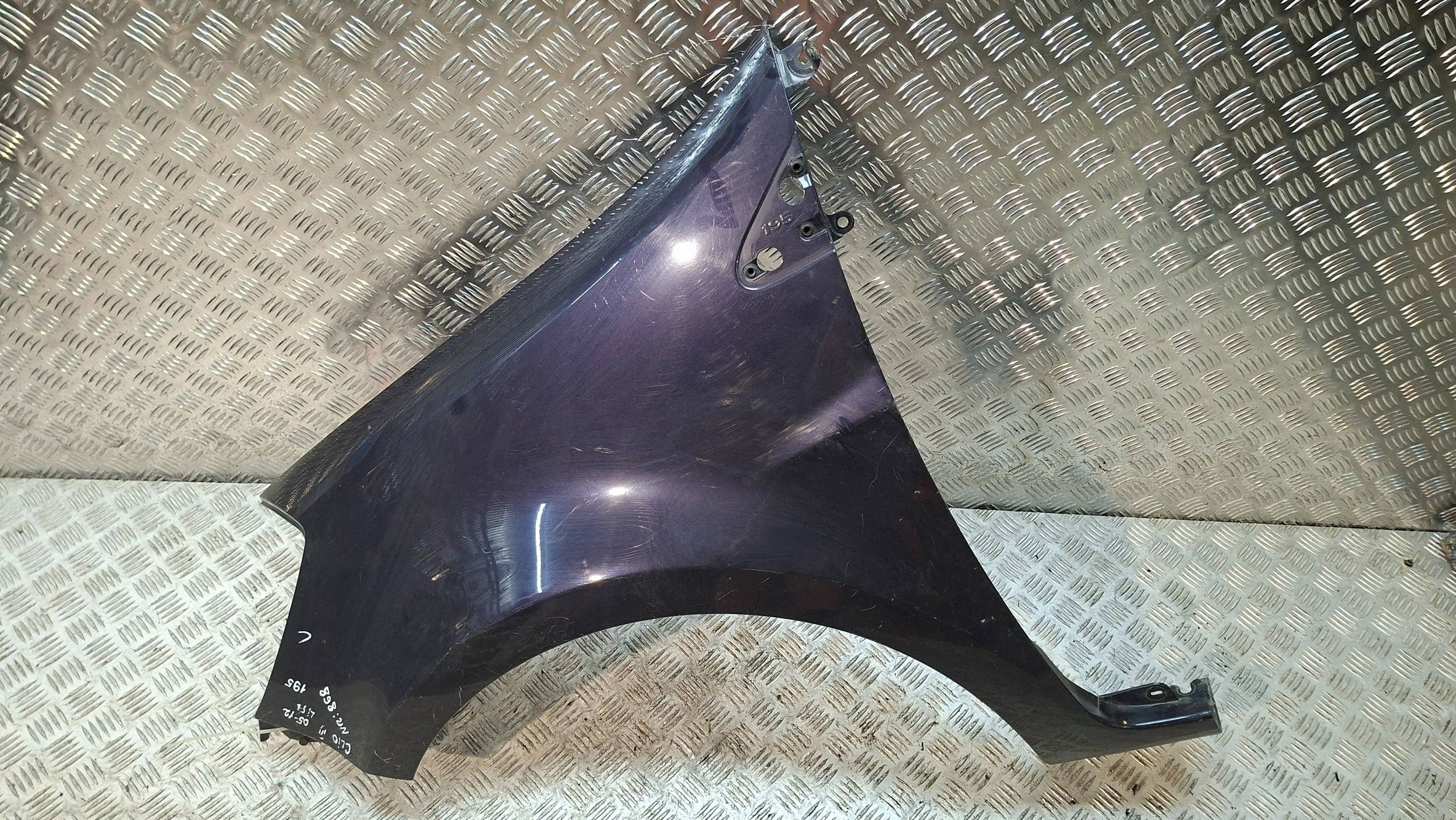 fender front left 195 8200325170 RENAULT CLIO III 2005-2012
