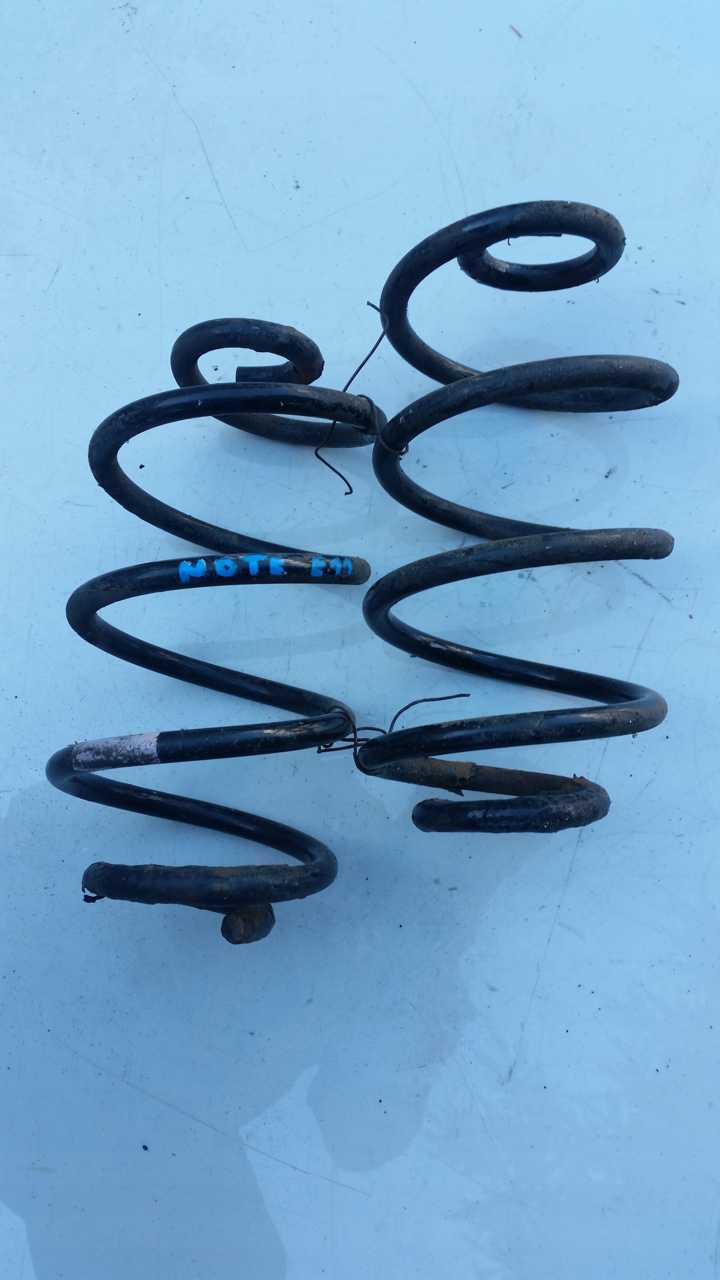 SPRĘŻYNA TYŁ NISSAN NOTE E11 06-12r KOMPLET