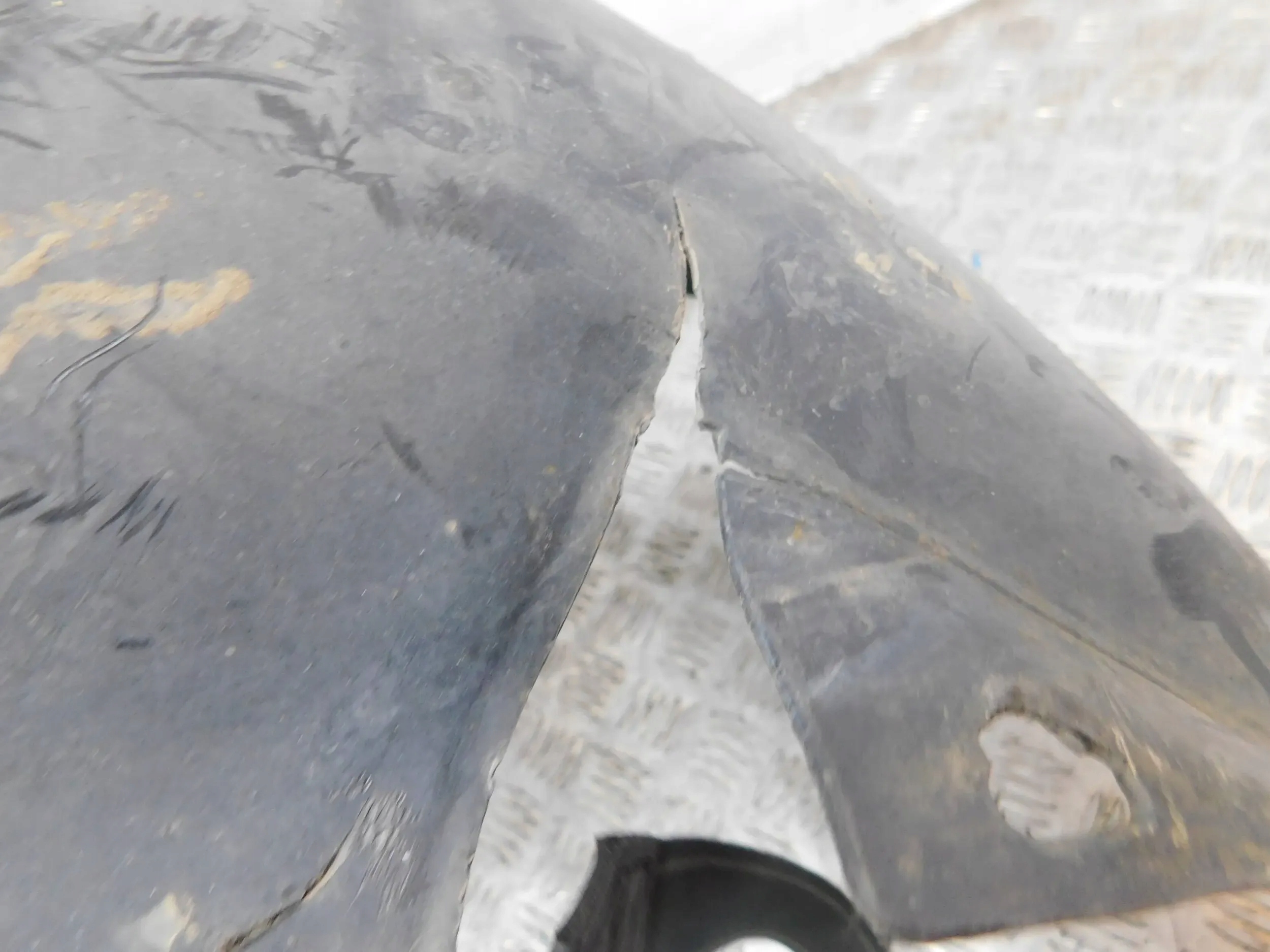 mudguard front front right VW GOLF V