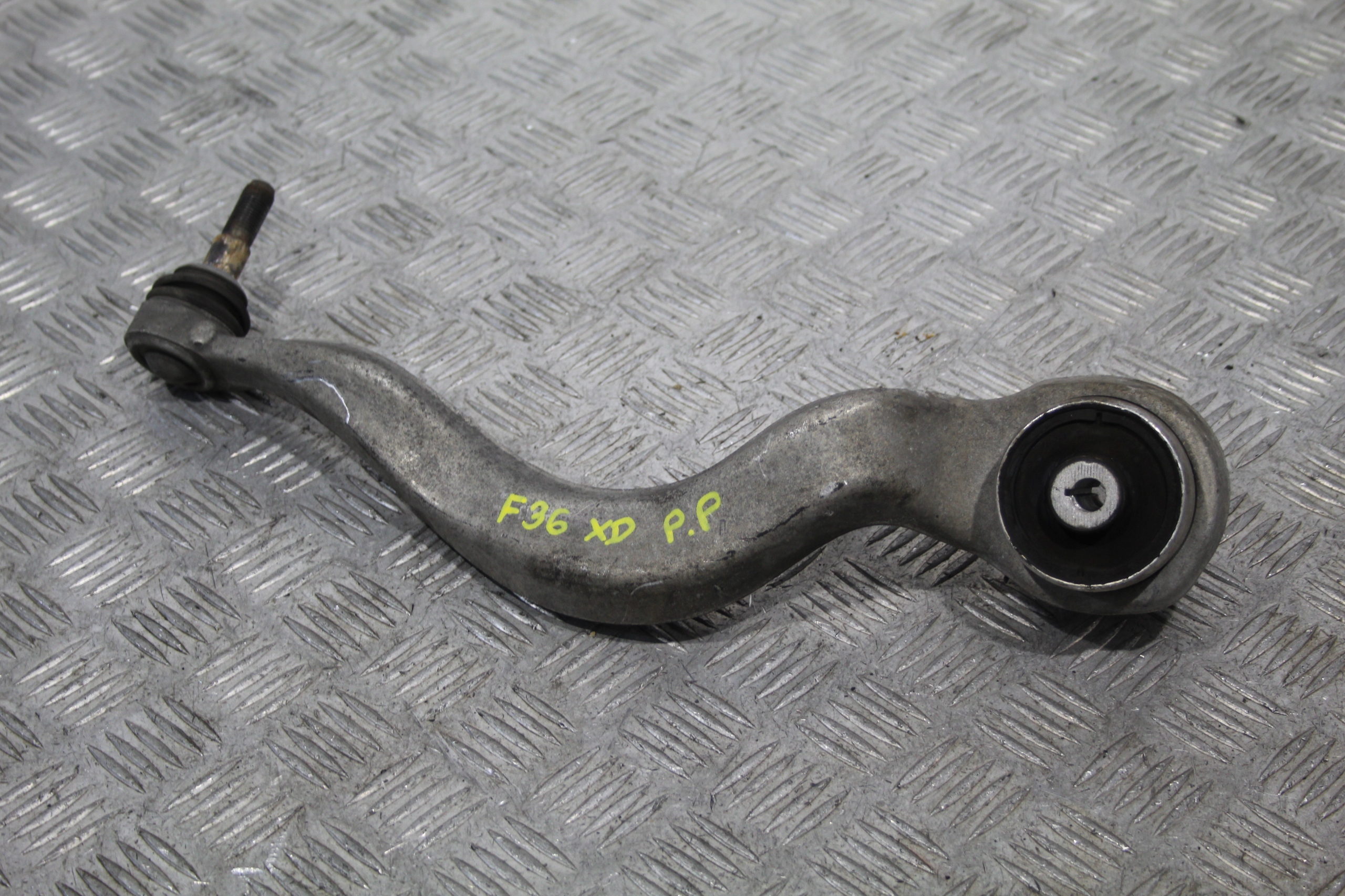 arm right front XD BMW 4 F36 GRAN COUPE