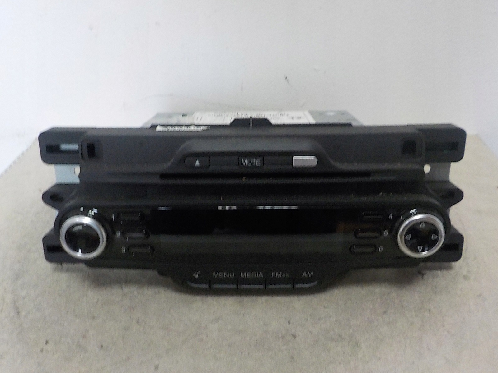 ALFA ROMEO GIULIETTA RADIO industrial 1560968770