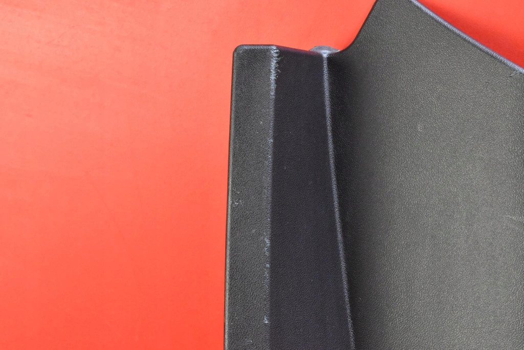 cover under the window 1619812-00-A TESLA MODEL Y 20
