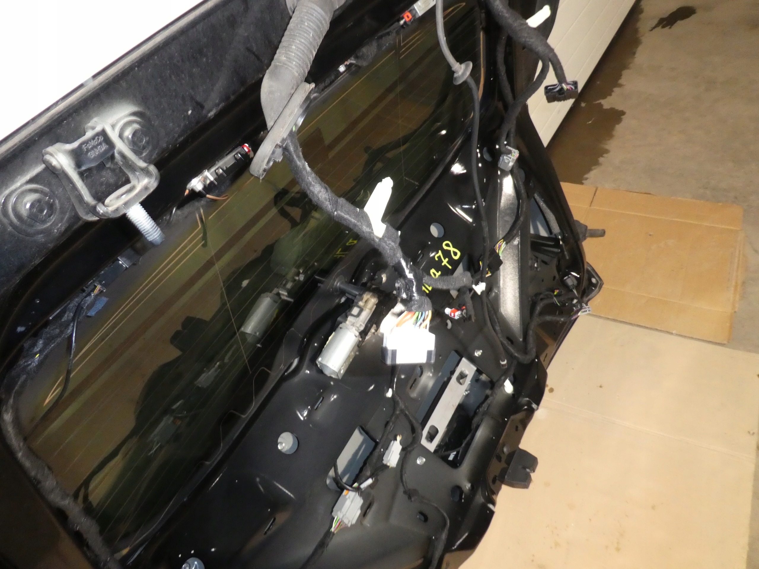 FORD KUGA II mk2 ST-line boot doors black complete