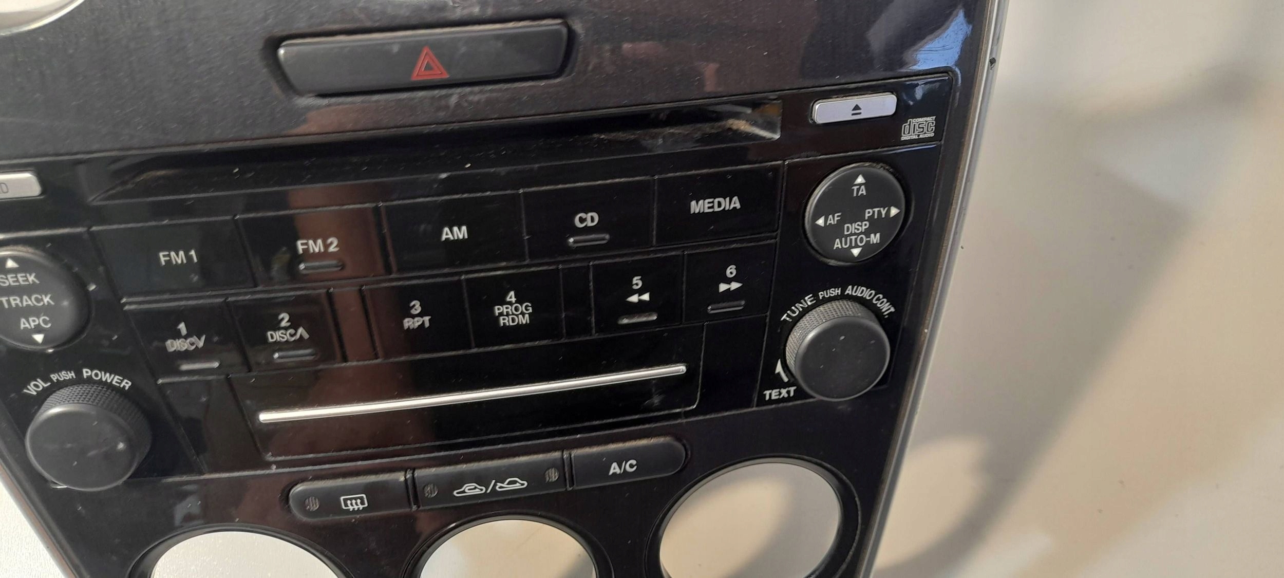 Mazda 6 GG Lift Radio CD GP9E66DSX (R514)