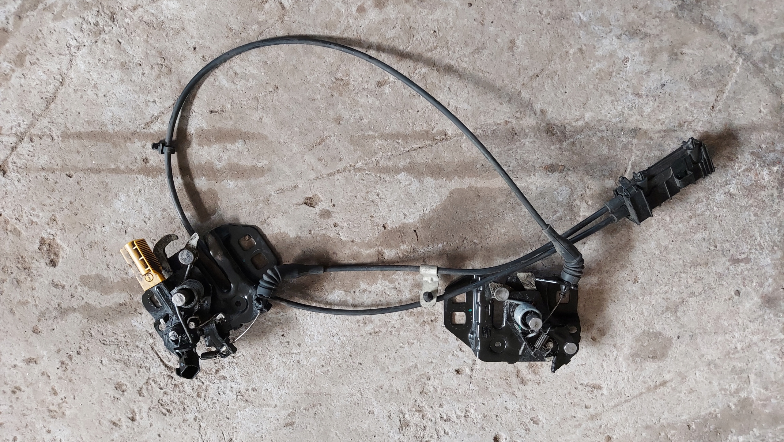 Замок капота правий mondeo mk5 оригінал