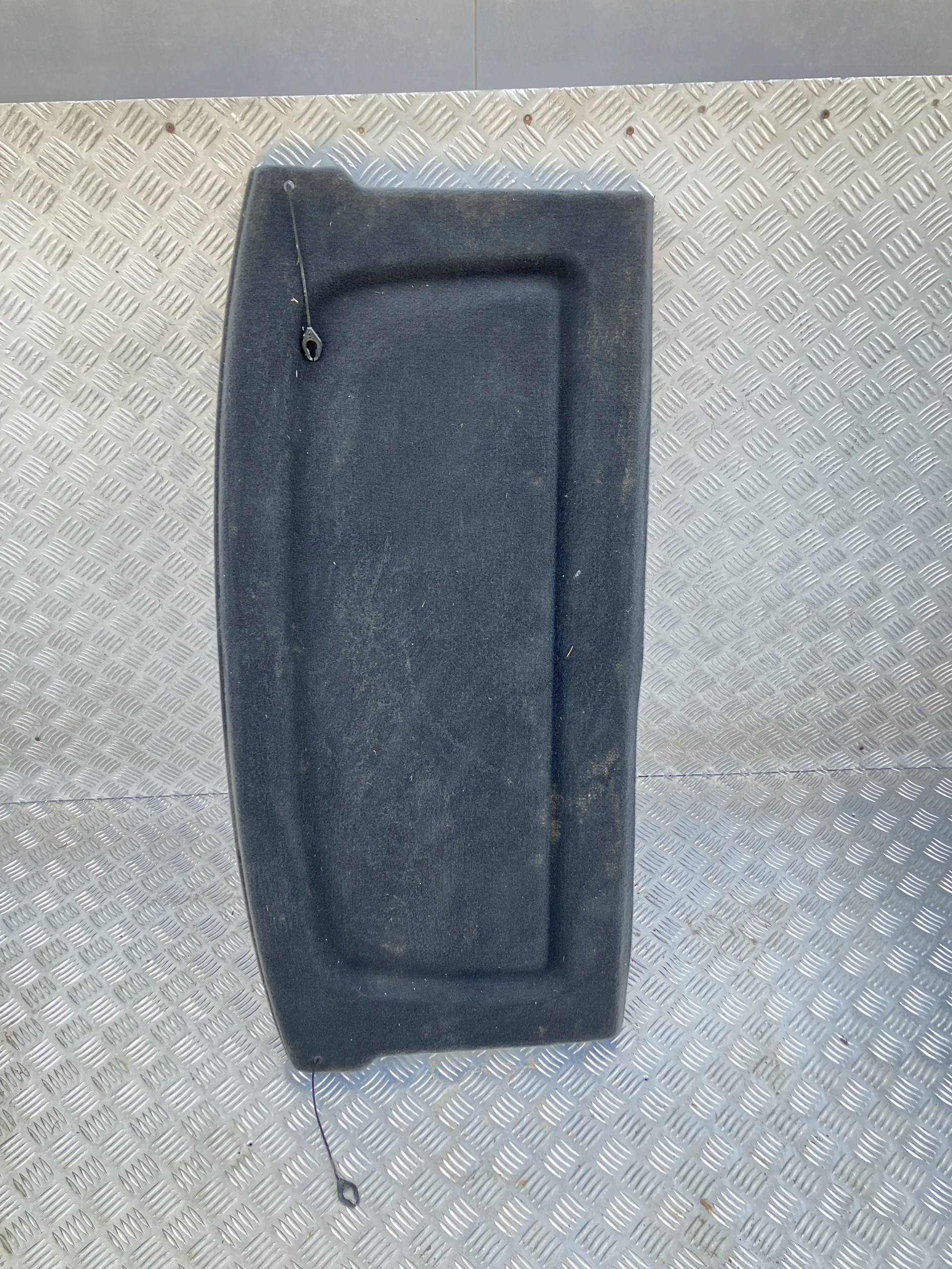 PÓŁKA BAGAŻNIKA VW ID.3