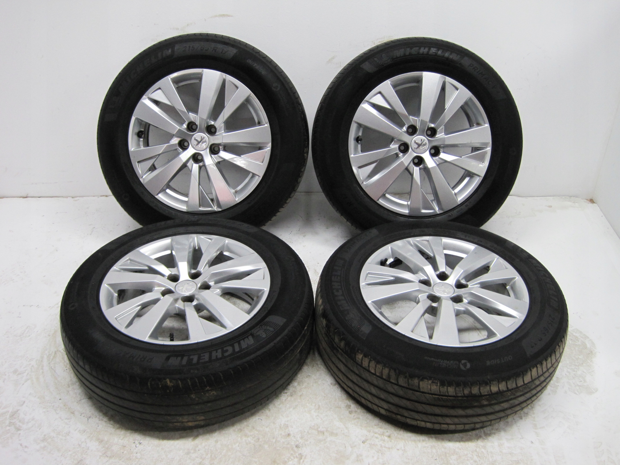 wheels discs tyres PEUGEOT 3008 II R17 3MM