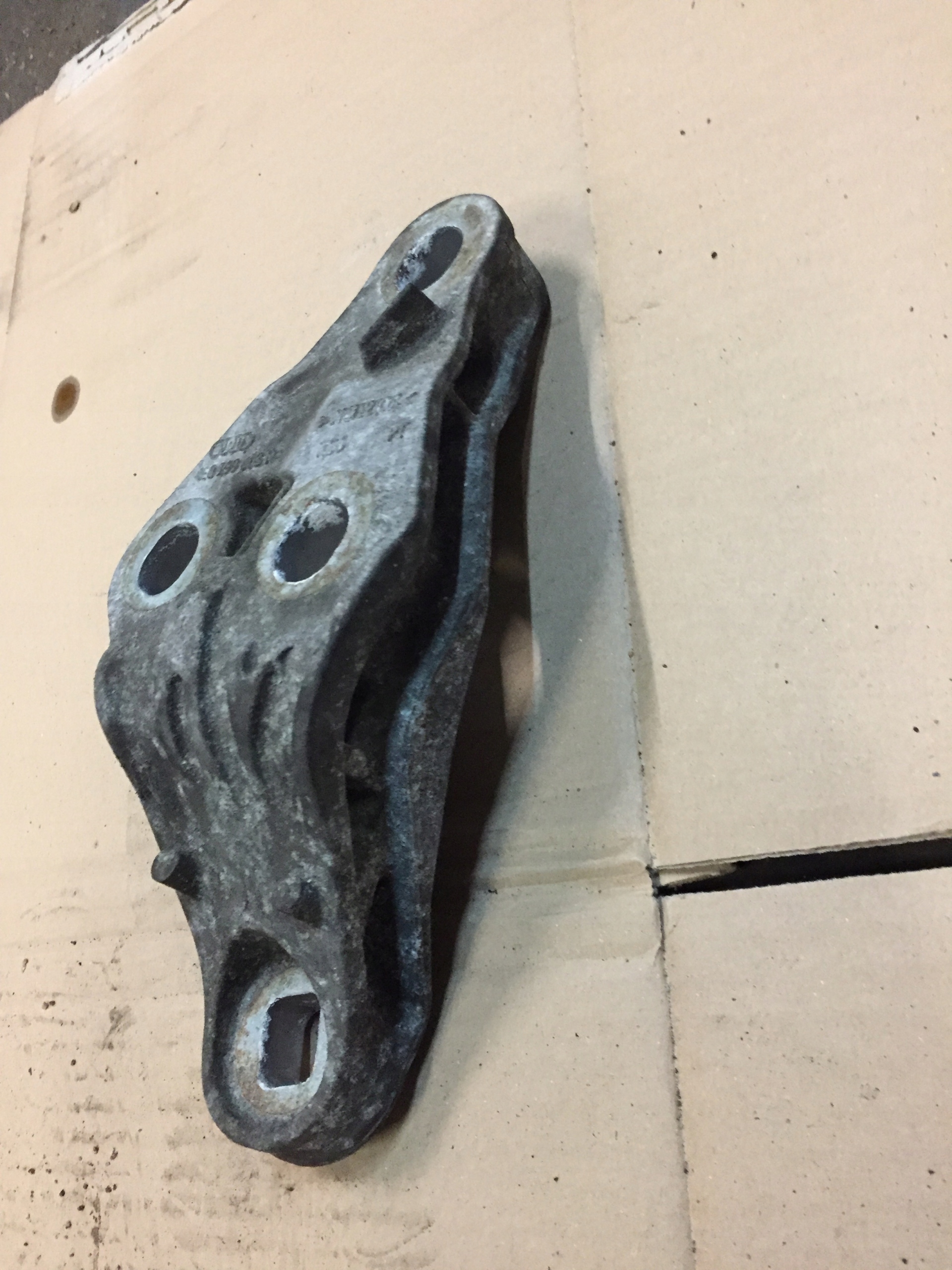 AUDI A8 D3 supporto Supporto motore staffa fissaggio 4E0199603N