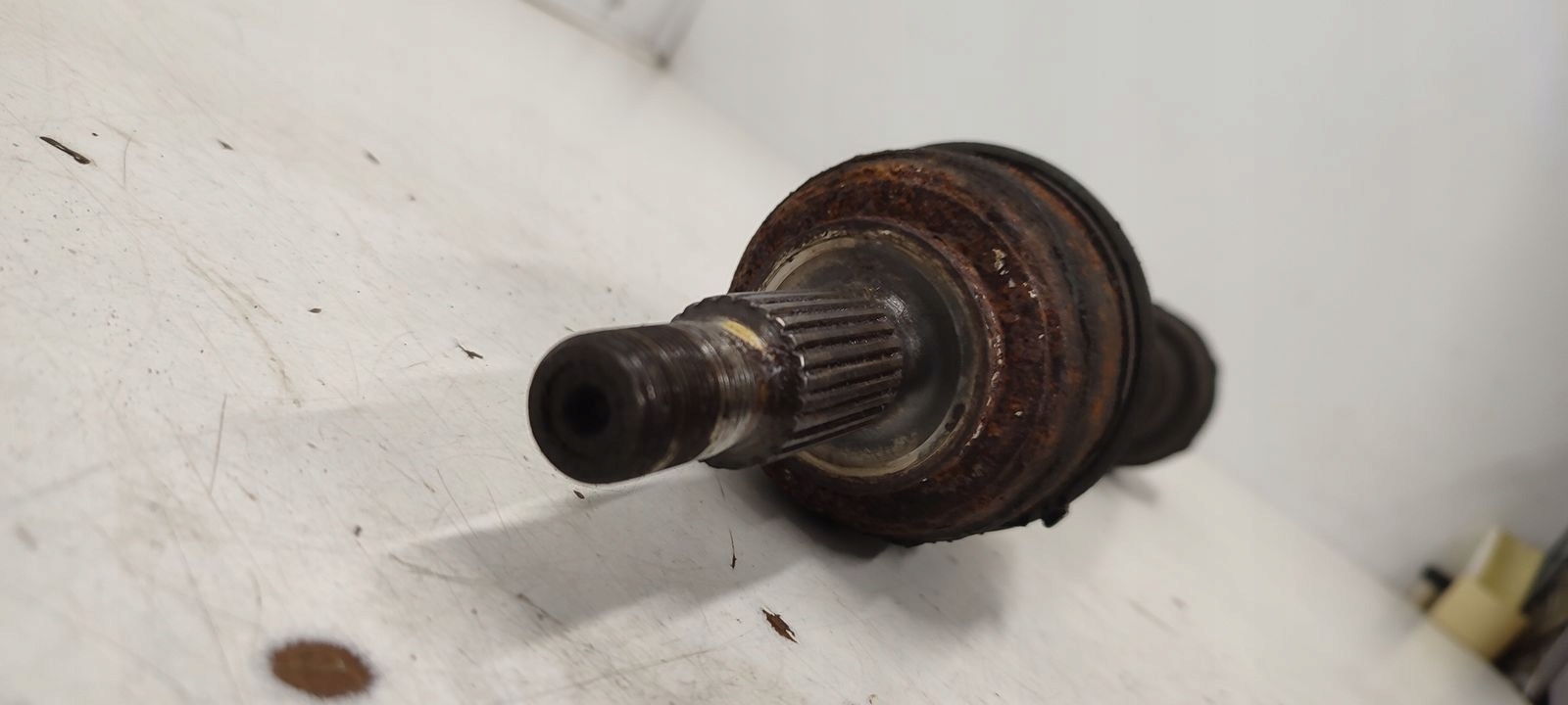 semi-axis left short. Renault Megane II 1,9 DCI