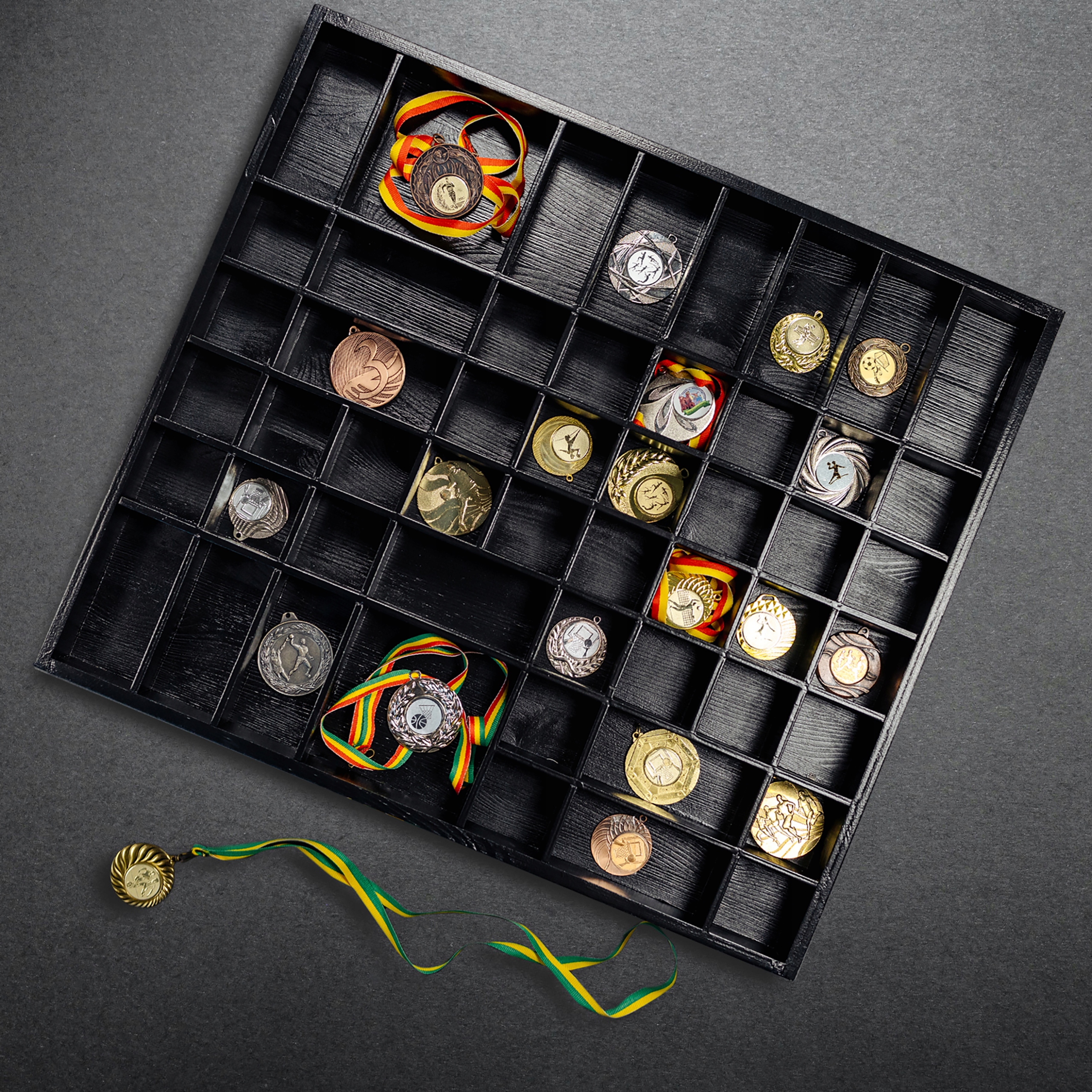 Półka na drobiazgi czarna organizer z drewna duży Informacje dodatkowe brak