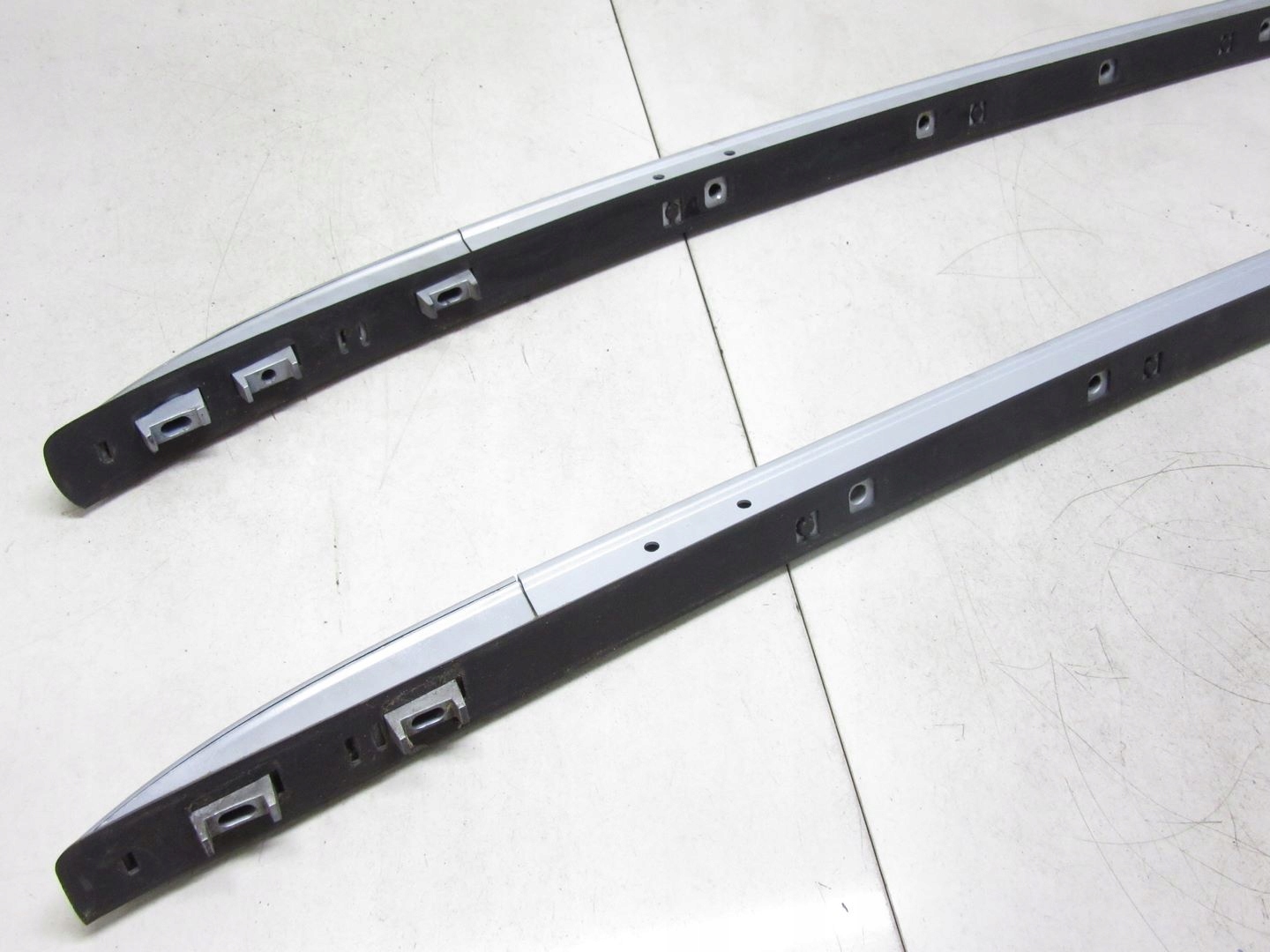 HYUNDAI IX35 RELINGI DACHOWE 10 16 83 Car type 4x4 SUV Passenger cars