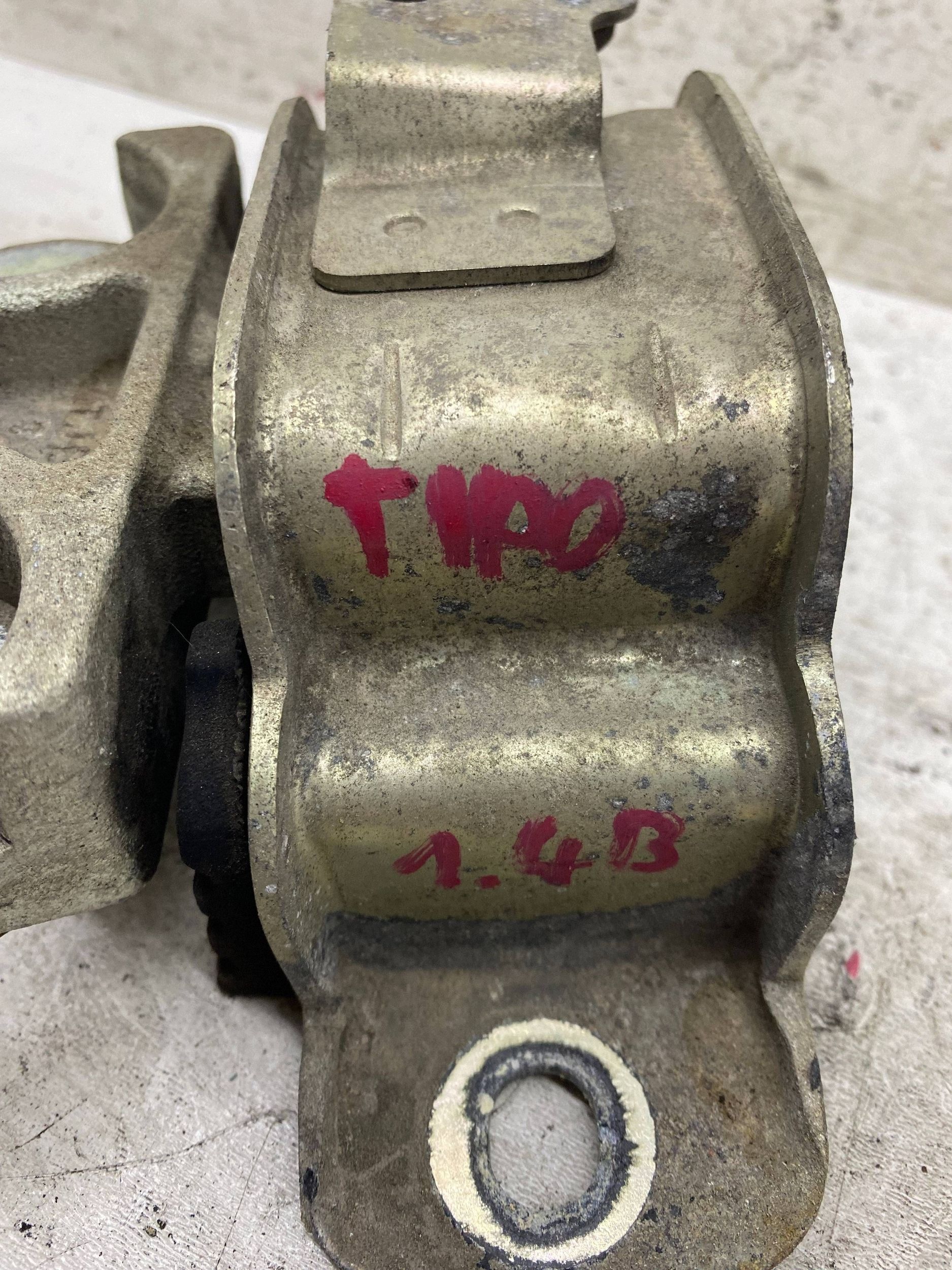 holder holder engine mount FIAT TIPO 1.4 T-JET (2015-) 51983880