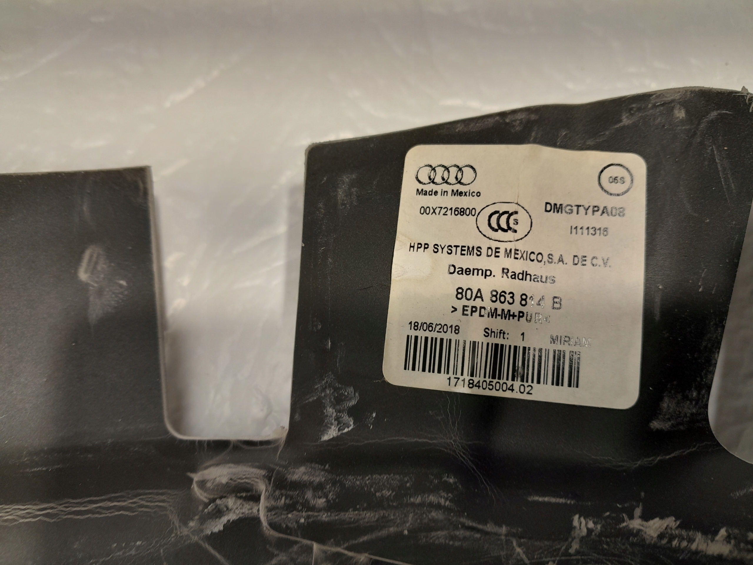 AUDI Q5 80A soundproofing NADKOLA right 80A863814B