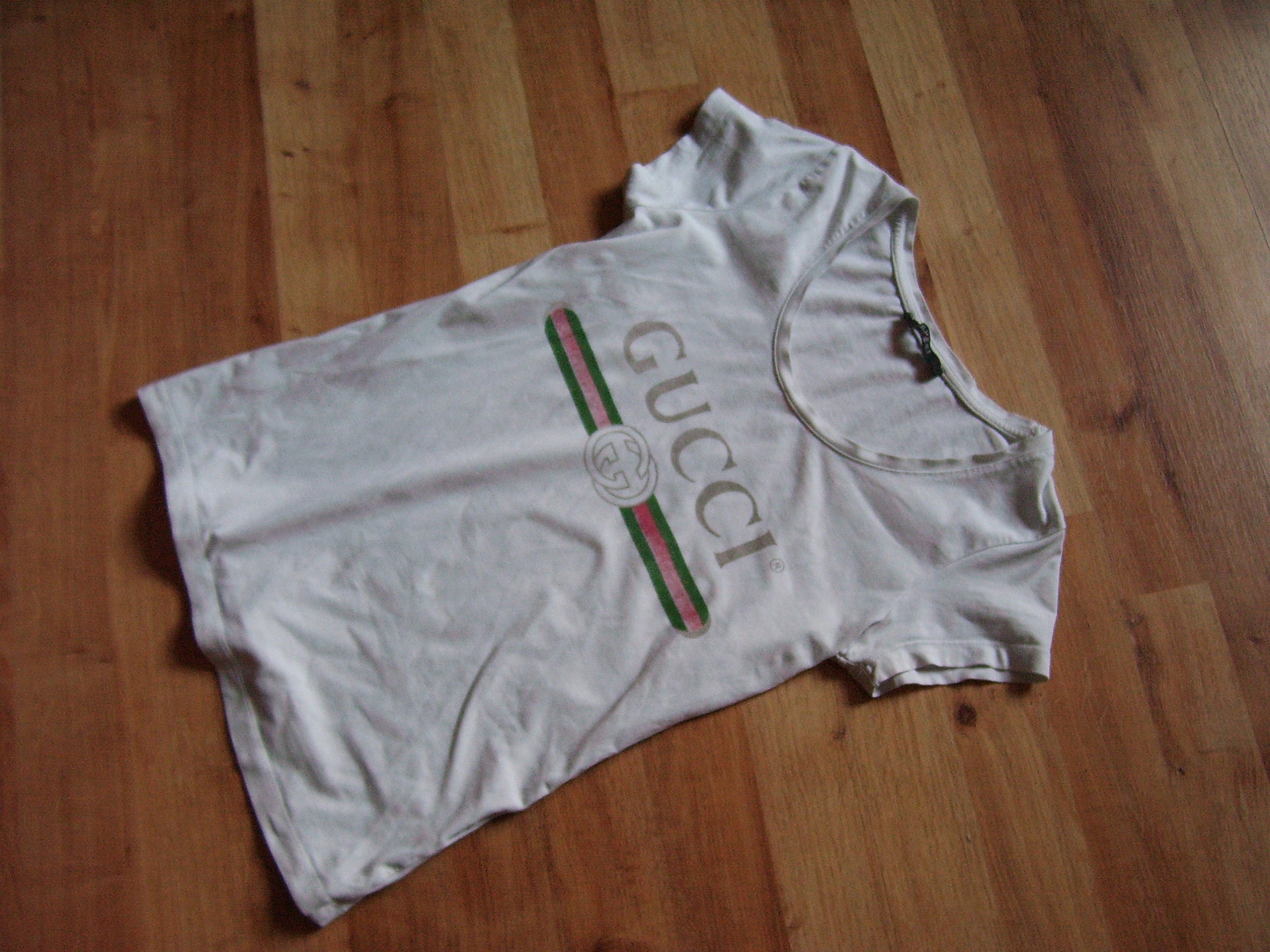 gucci t shirt small