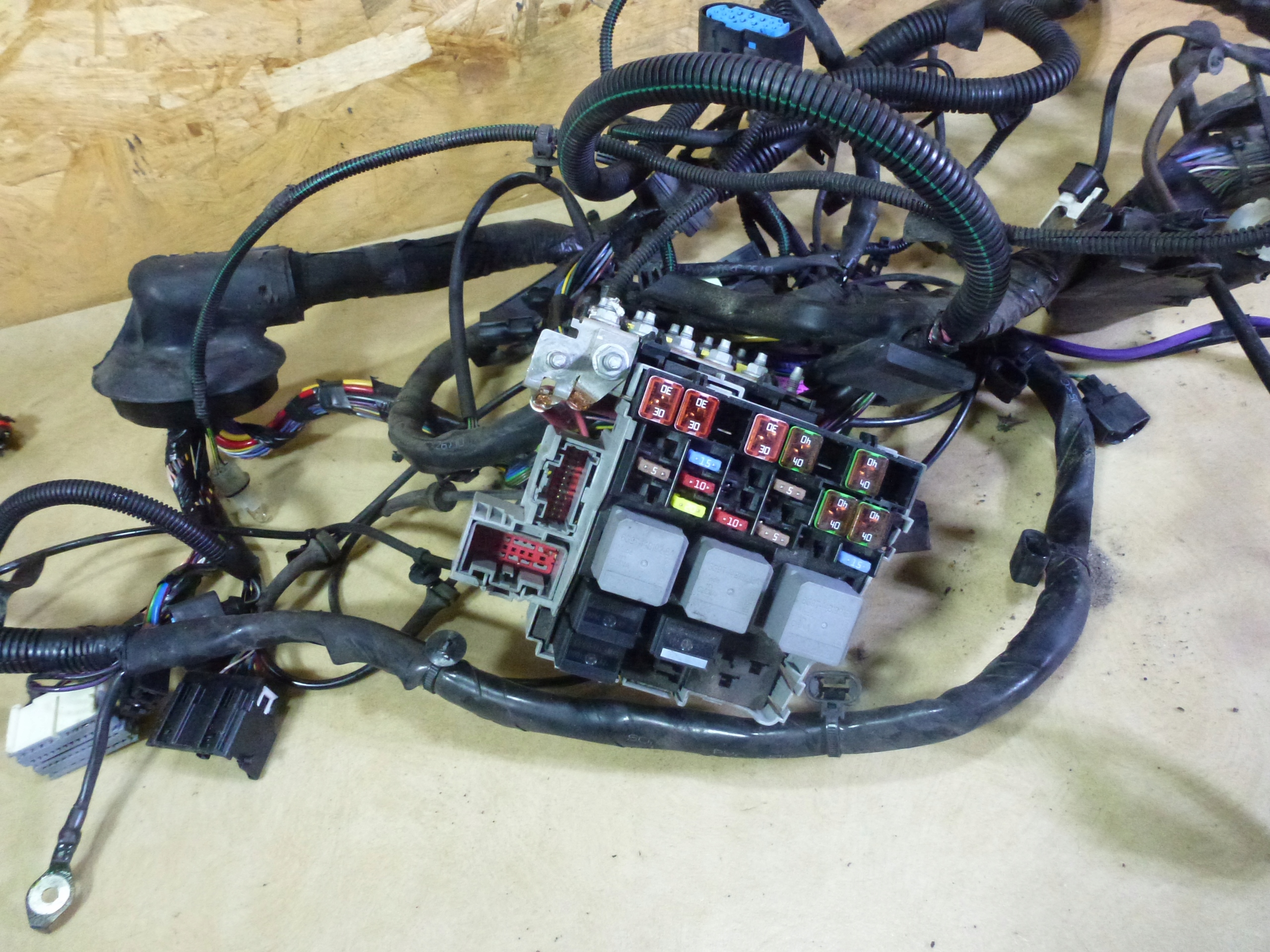 шланги проводки Ford OE AG9T-14K733-JGB