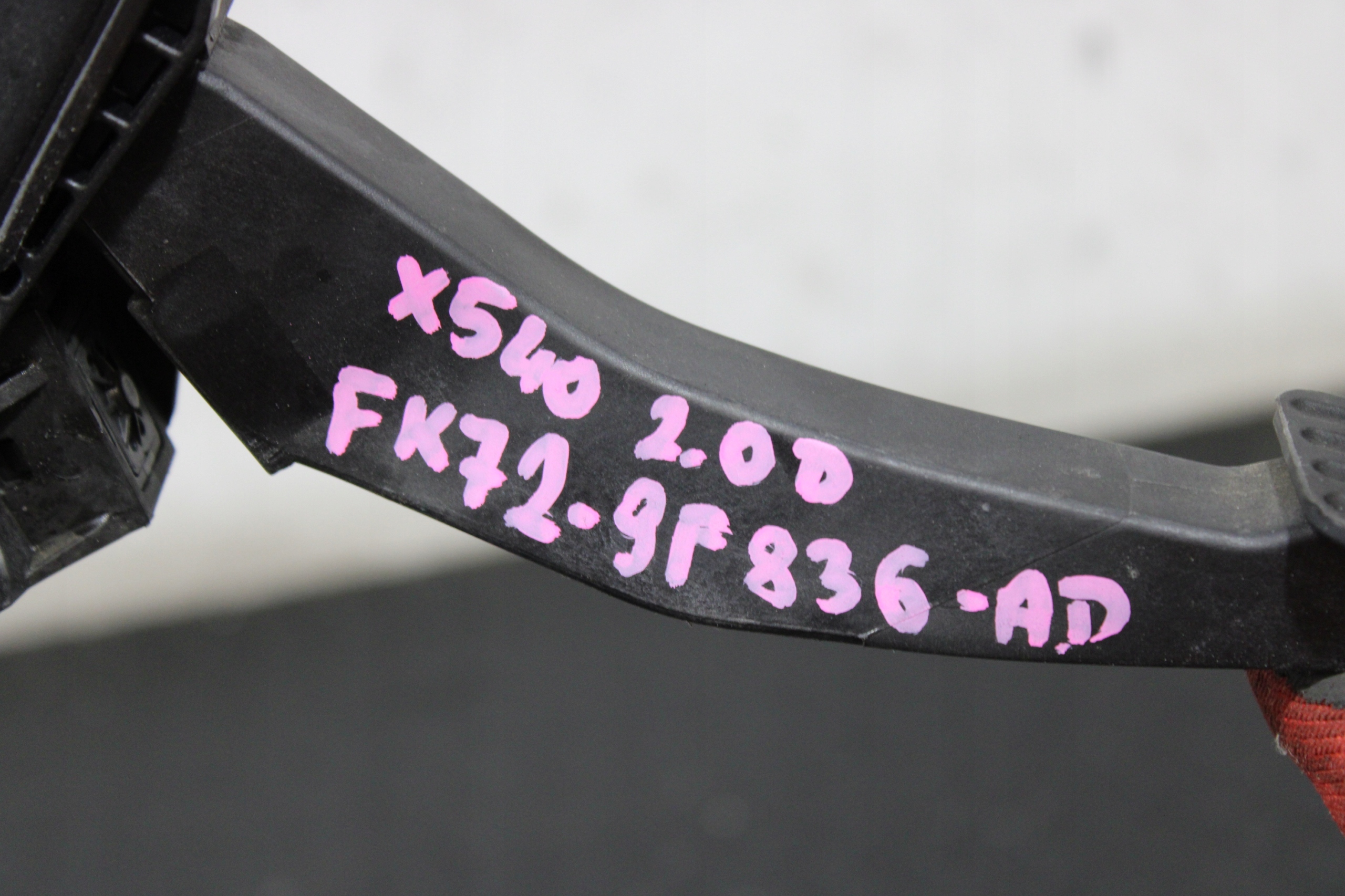 Gaspedal JAGUAR E-PACE X540 S FK72-9F836-AD
