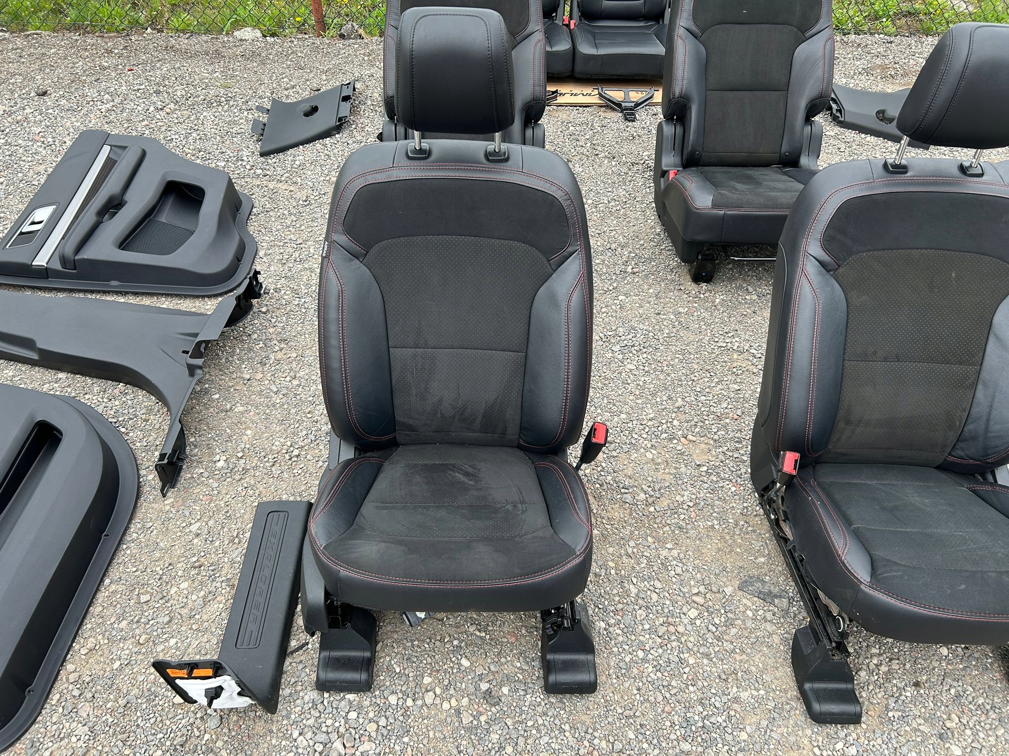 seats side pillars inner leather komplet Ford Explorer V 2016-19