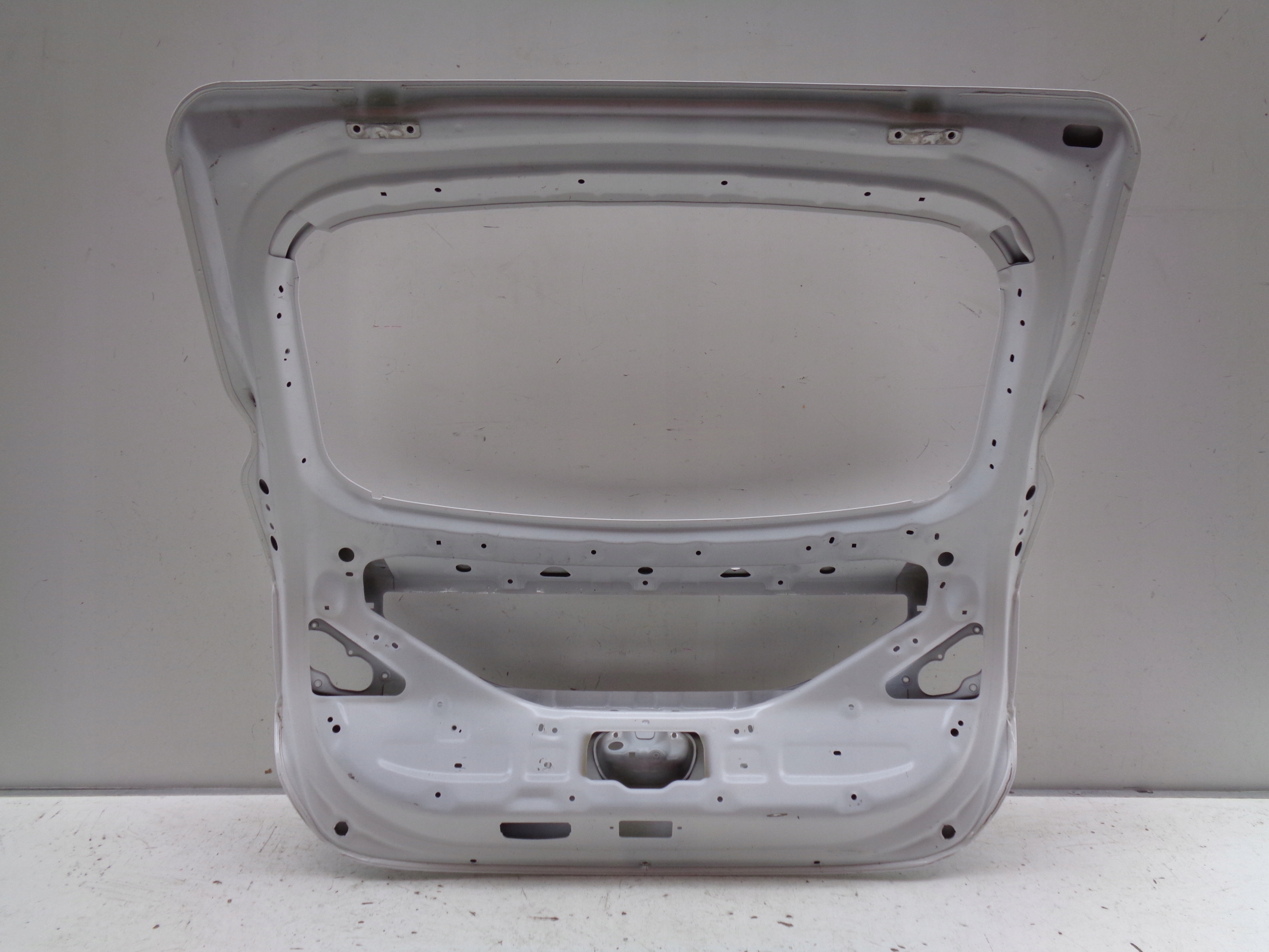 boot doors HYUNDAI IONIQ 17- NR 42213