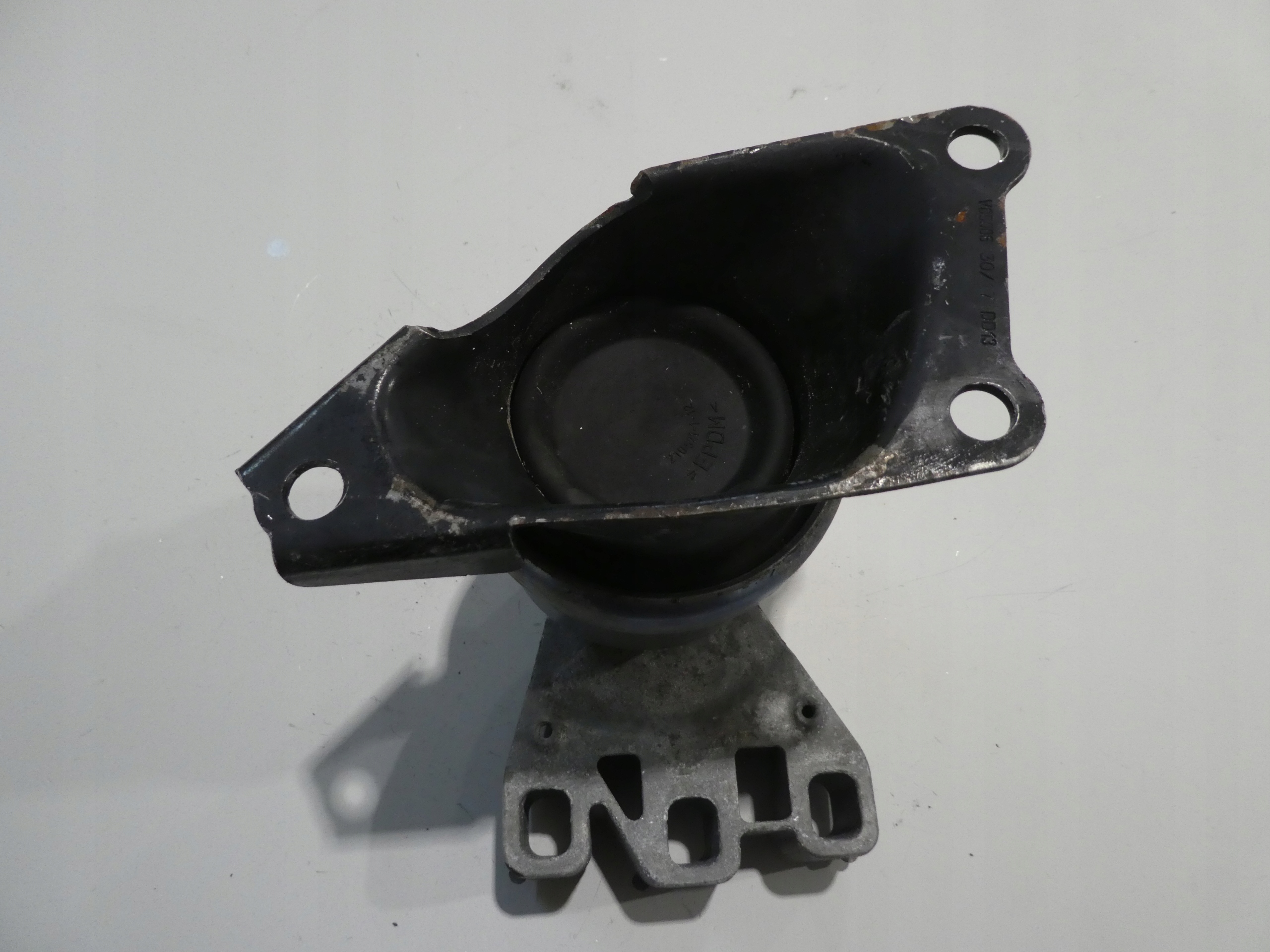 T5 LIFT 2.0TDI Motorlager 7H0199256H 7E0199207