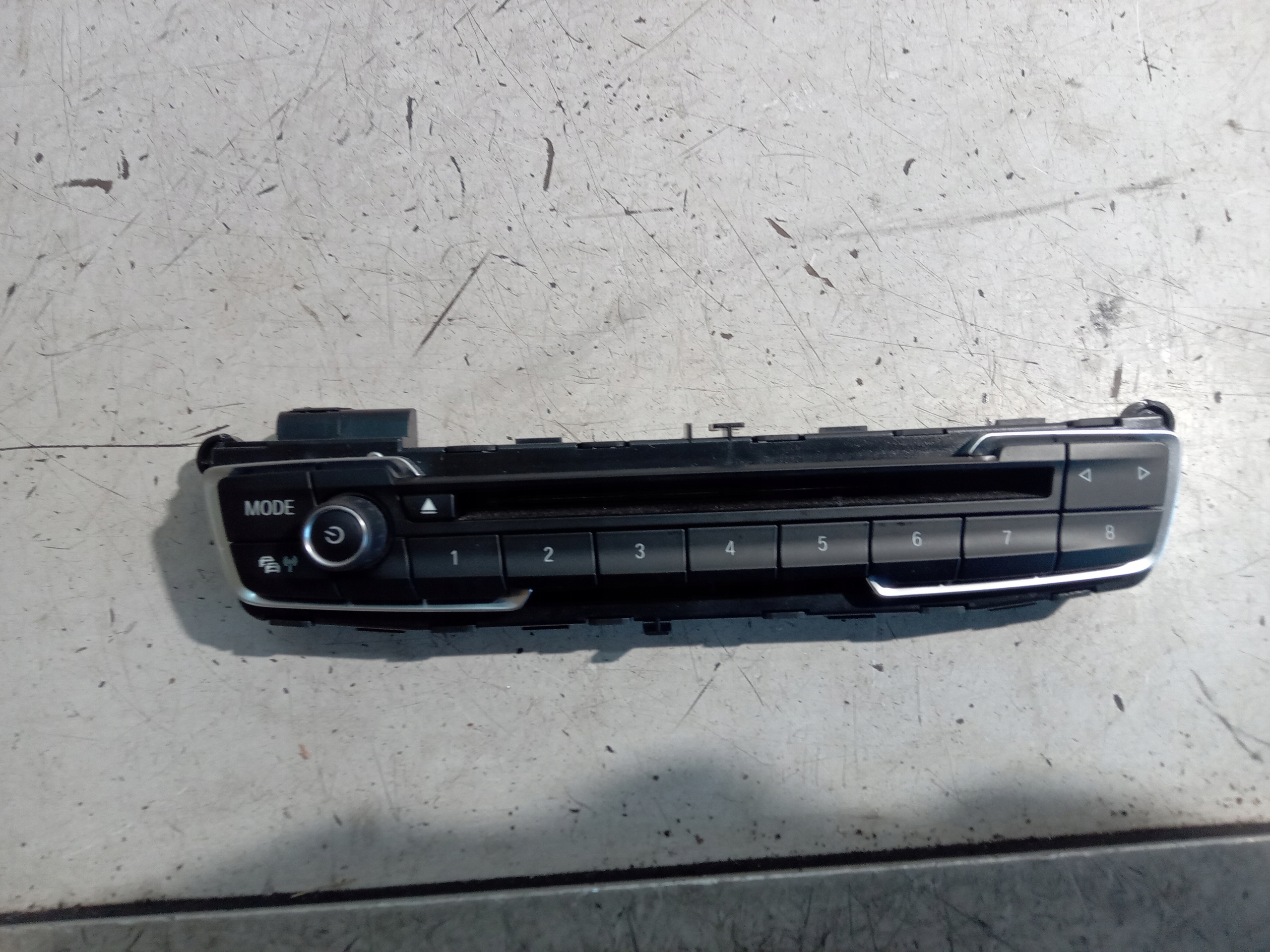 BMW X1 F48 радио навигация дисплей 9875929