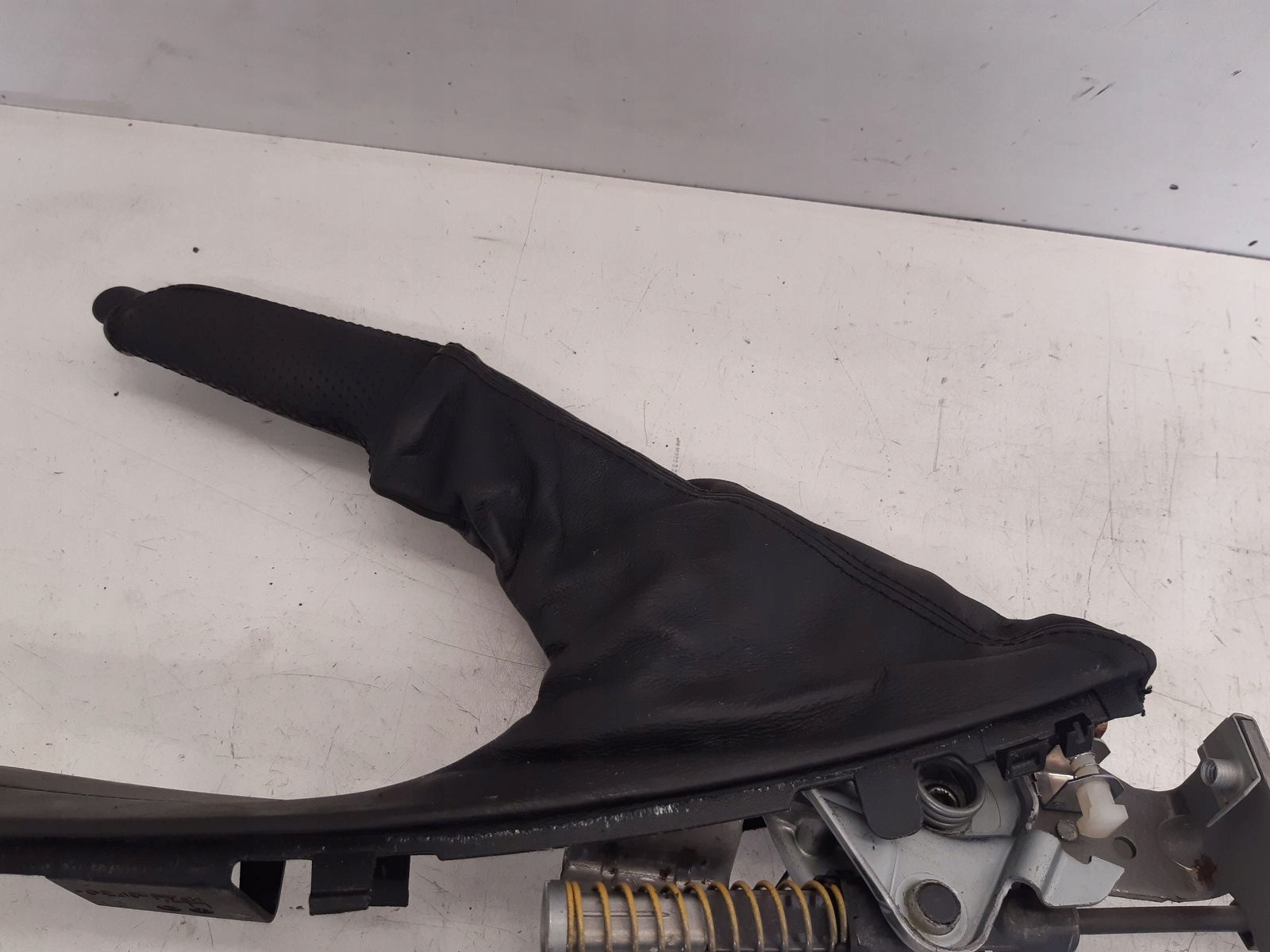 lever electric brake BMW E81 2,0i