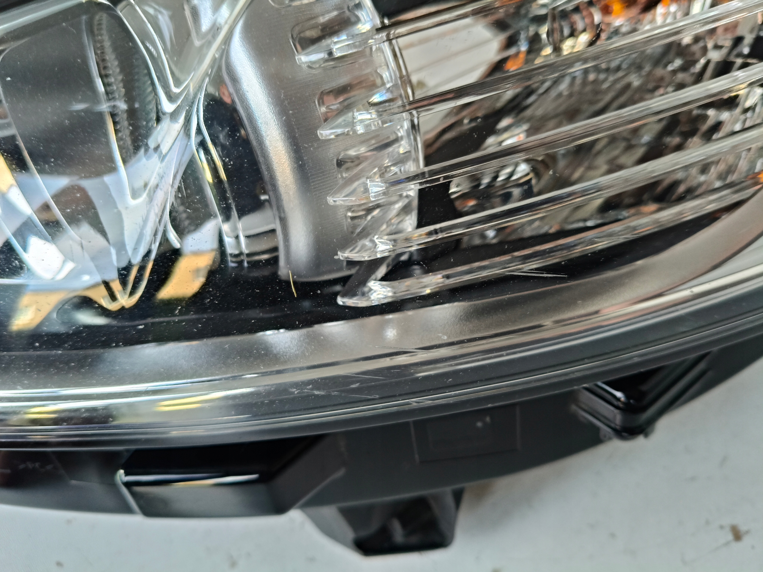 light left REFLEKTOR FORD MONDEO MK5 15