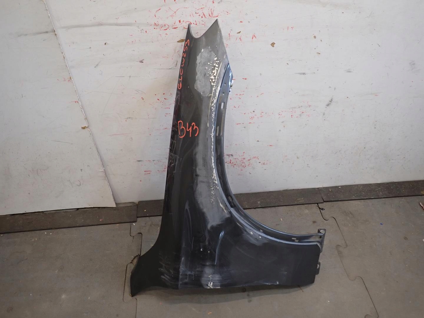 fender front front right MERCEDES GLC W253 2015