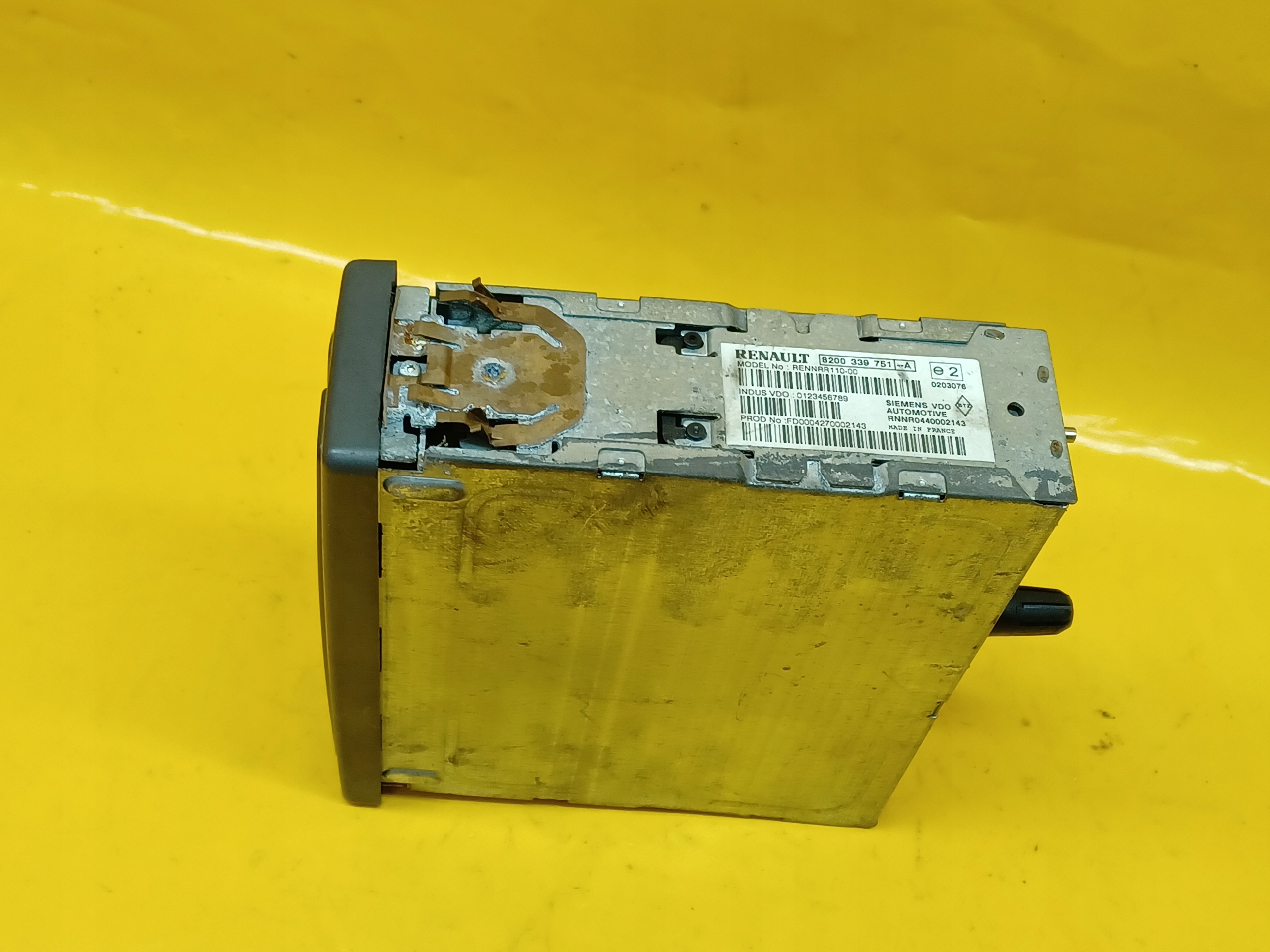 считыватель навигации renault oe 8200339751