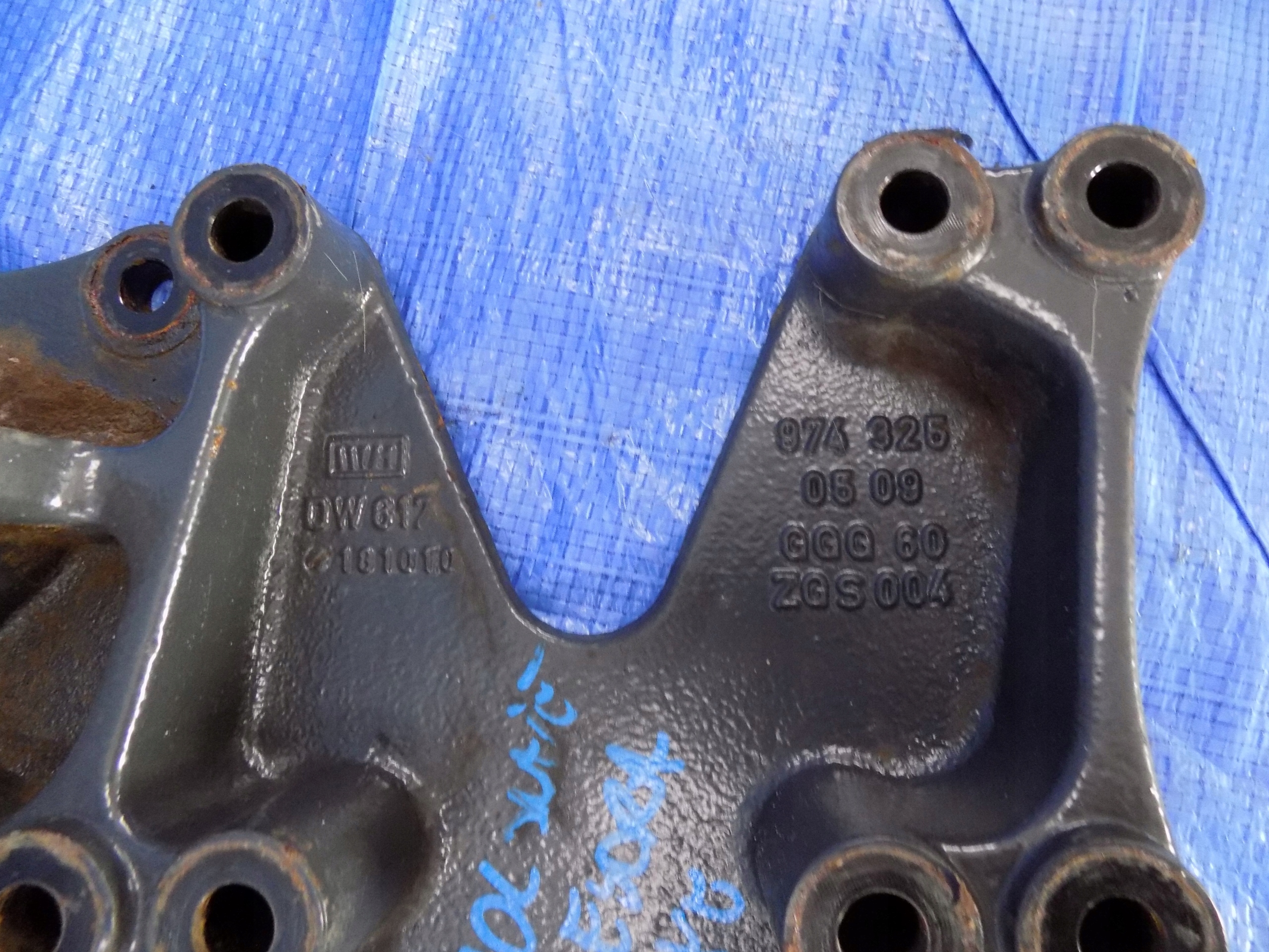 Supporto staffa stabilizzatrice Destro ATEGO 1218