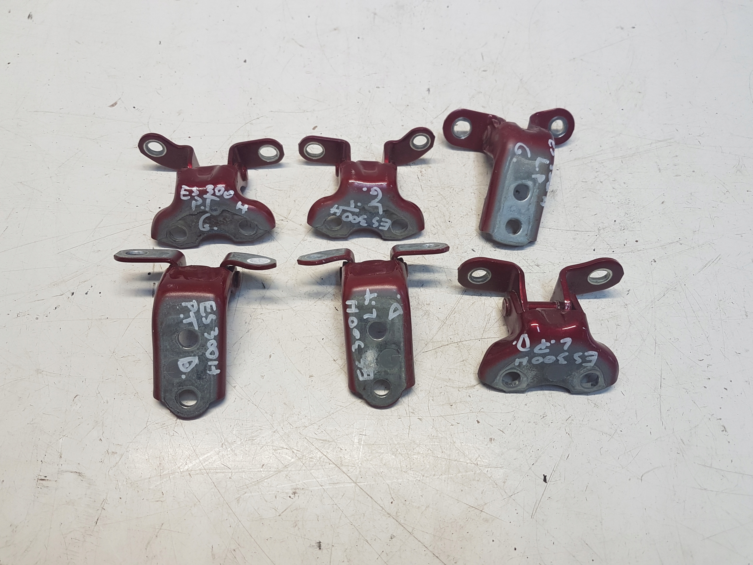 LEXUS ES300H ES VII дверная петля правая задняя