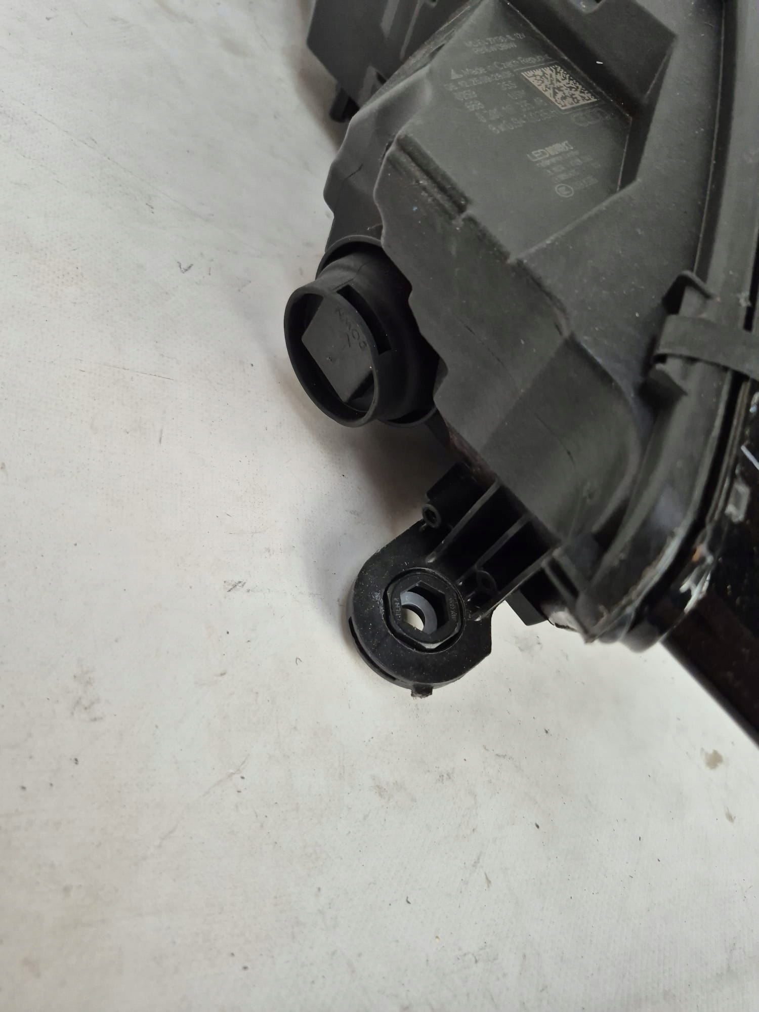AUDI A4 B9 8W LIFT 19- light left front front MATRIX 8W0941035H