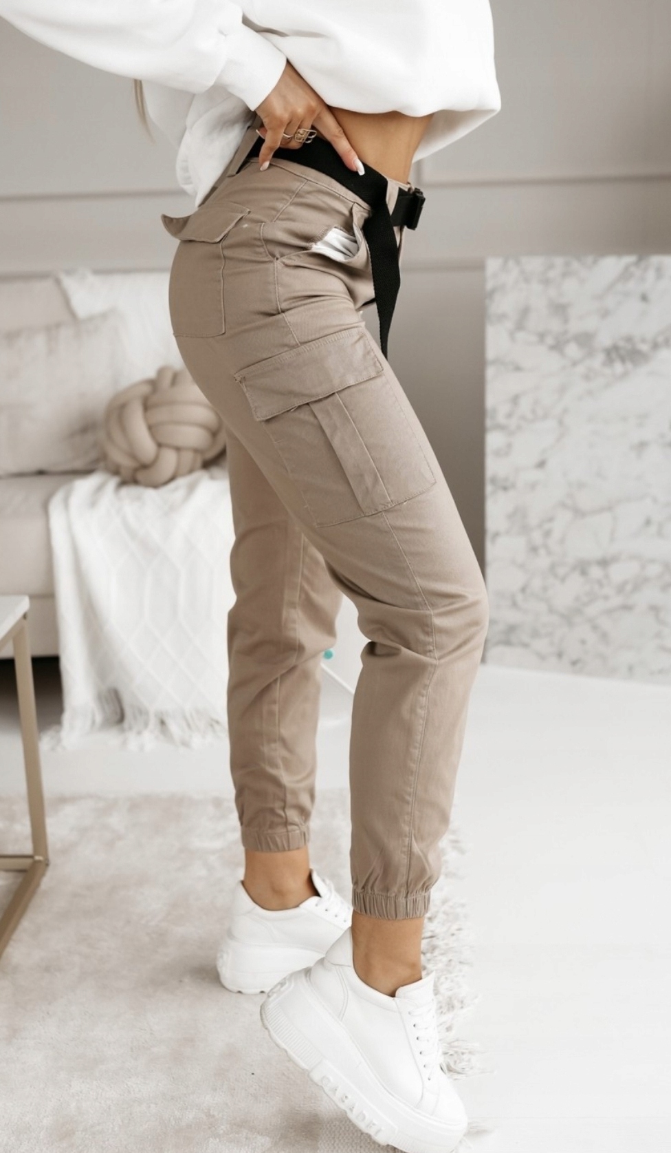 SPODNIE DAMSKIE METERIAŁOWE UCIĄGLIWE BOJÓWKI CARGO Z PASKIEM BEŻ ROZMIARY Rozmiar XXS