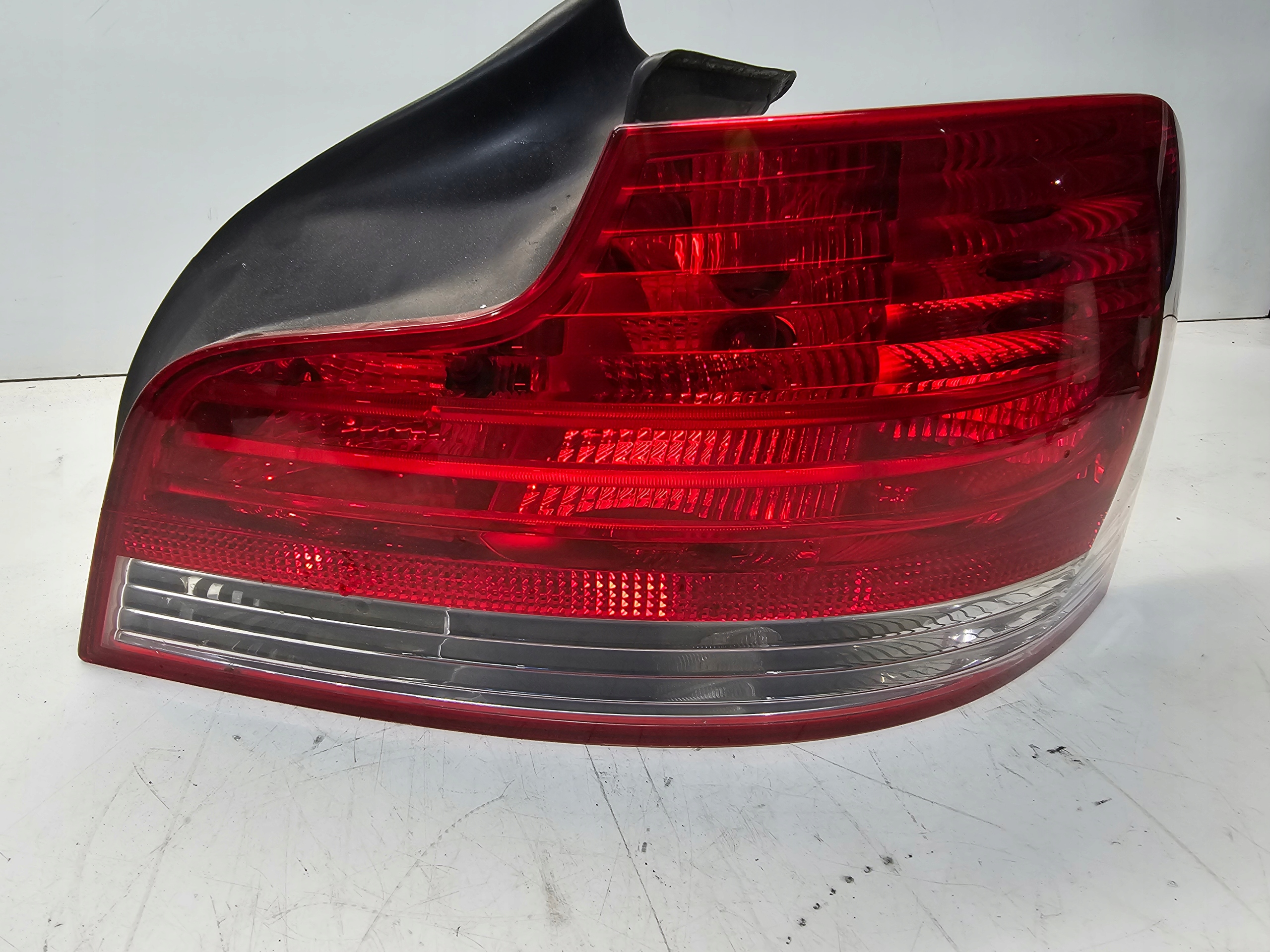 light right rear part BMW 1 CABRIO E88 63214869810