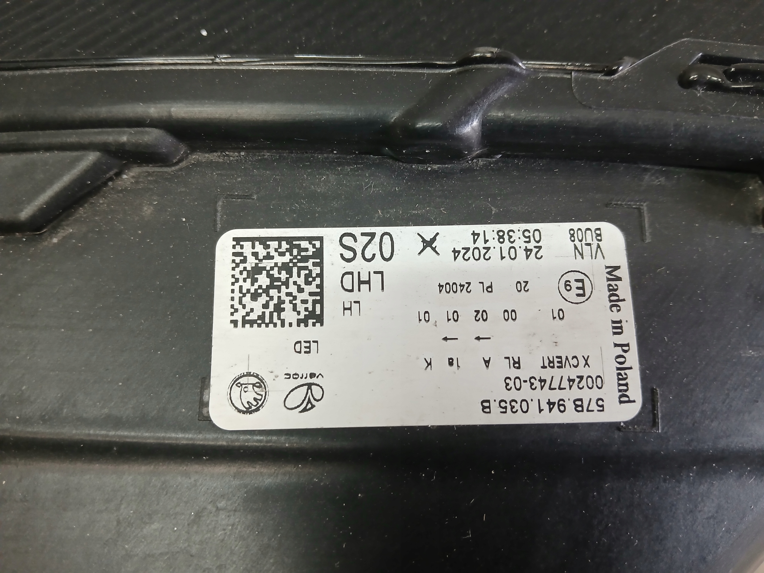 light front left SKODA KAROQ FULL LED LIFT 57B 57B941035B