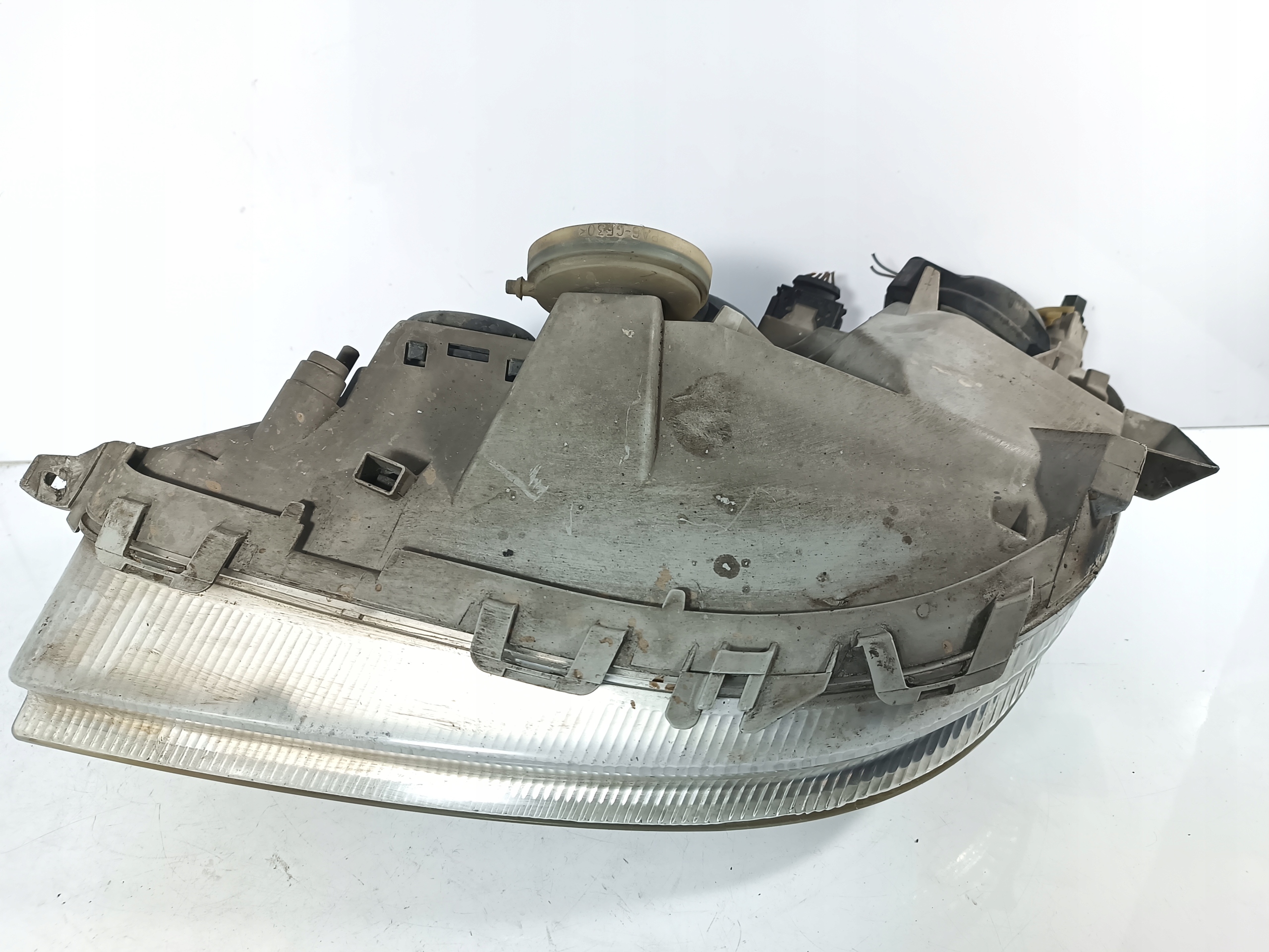 Mercedes Vaneo W414 01-05 REFLEKTOR light right front front OE 0301189202
