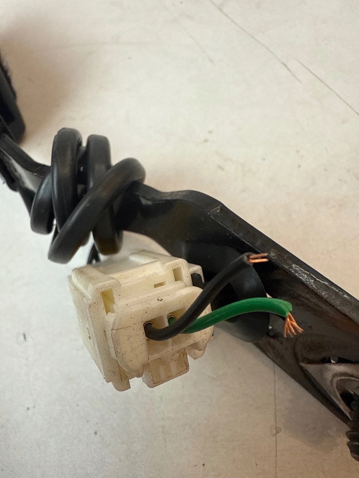 Zapinka supports front front right Citroen DS3