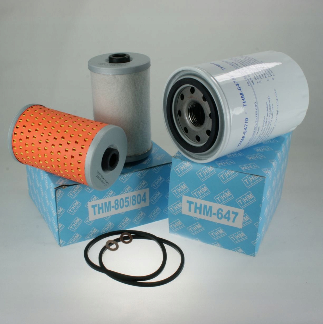 KOMPLET FILTR OLEJU+WKŁADY PALIWA C-330 360