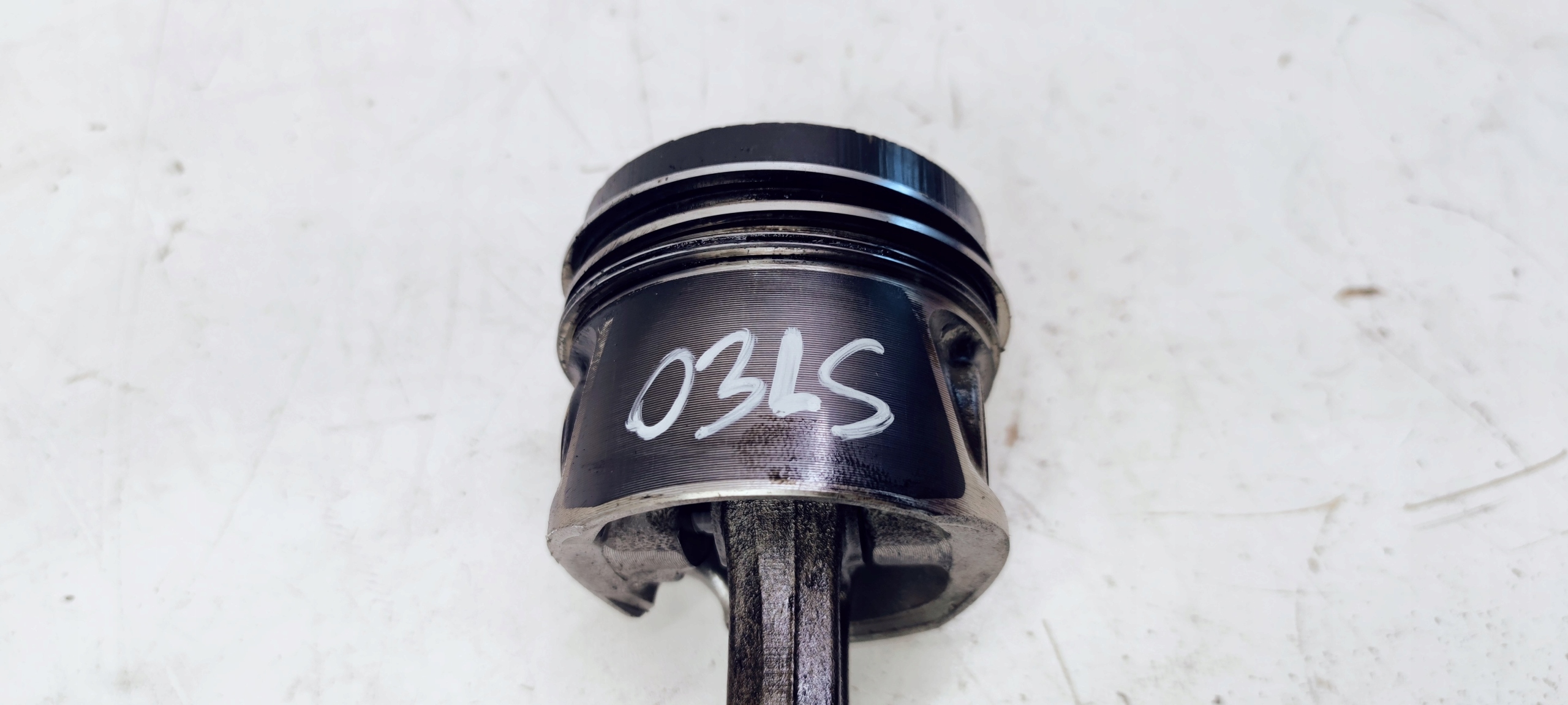 TŁOK + KORBOWÓD AUDI VW 2.0 TDI CJC CFF 03LS 038J Producent części Audi OE