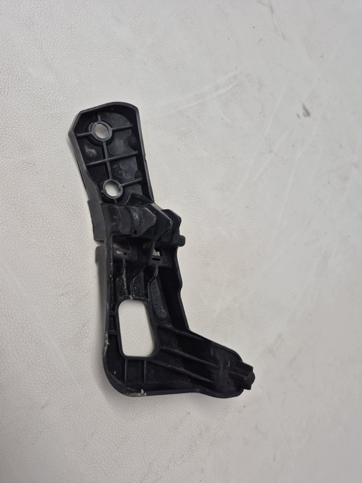 VW BEETLE 5C support holder of a bumper left front front 5C5807773B