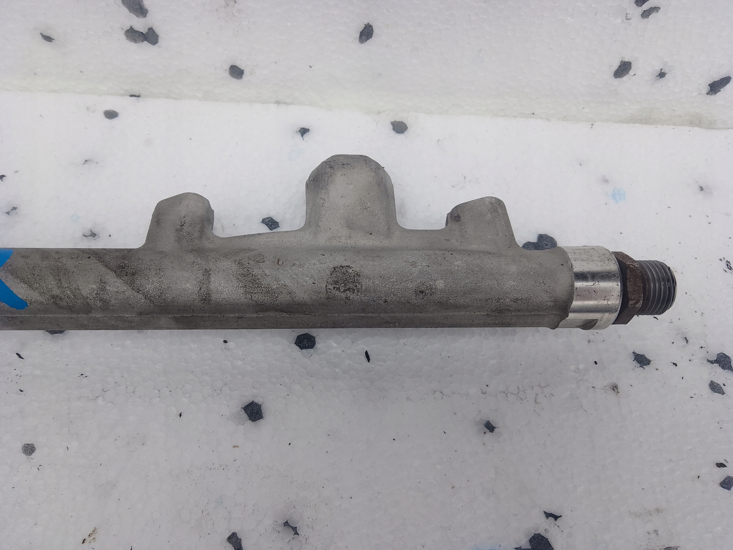 RAMPE INJECTION VOLKSWAGEN AUDI 06N133317A