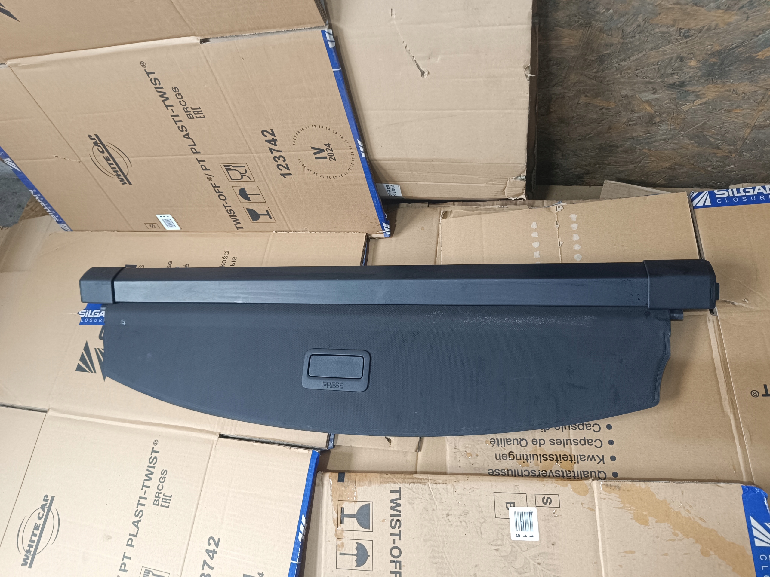 ROLETA BAGAŻNIKA PEUGEOT 508 II SW KOMBI